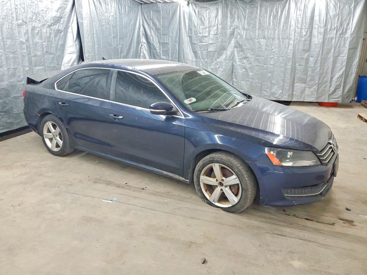 2013 Volkswagen Passat Se Blue vin: 1VWBH7A35DC086927