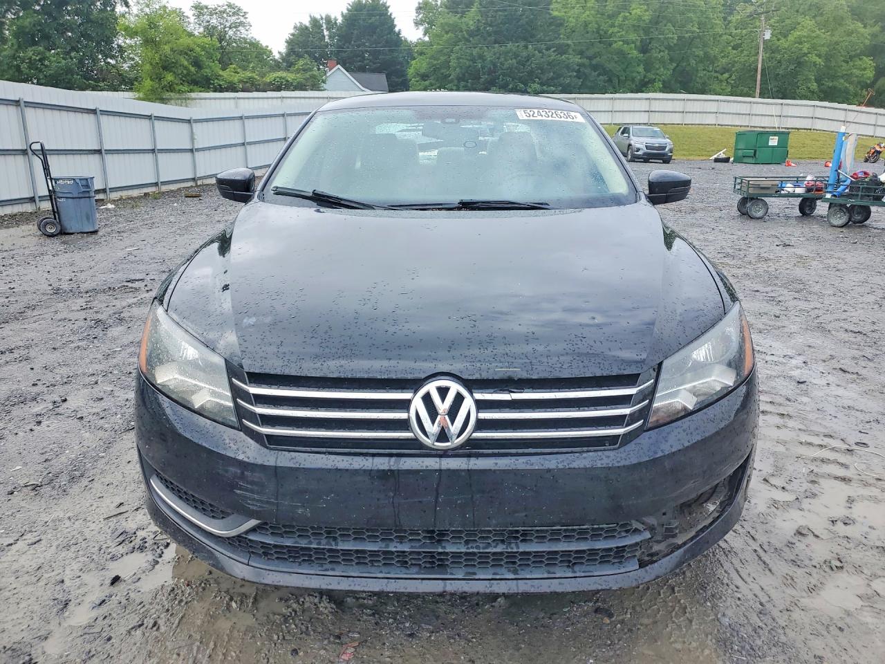 2013 Volkswagen Passat Se Black vin: 1VWBH7A35DC118632