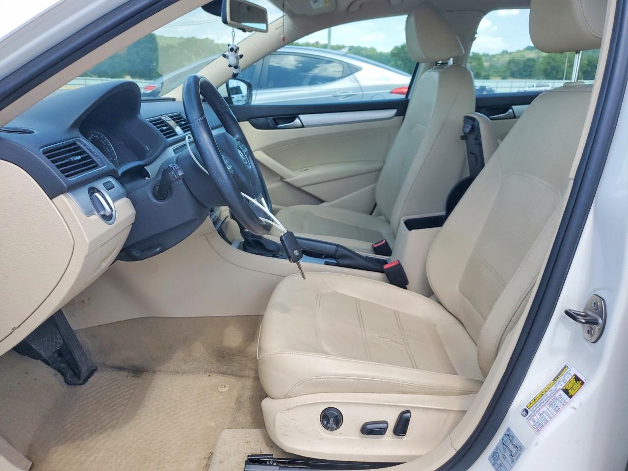2013 Volkswagen Passat Se Белый vin: 1VWBH7A35DC119683