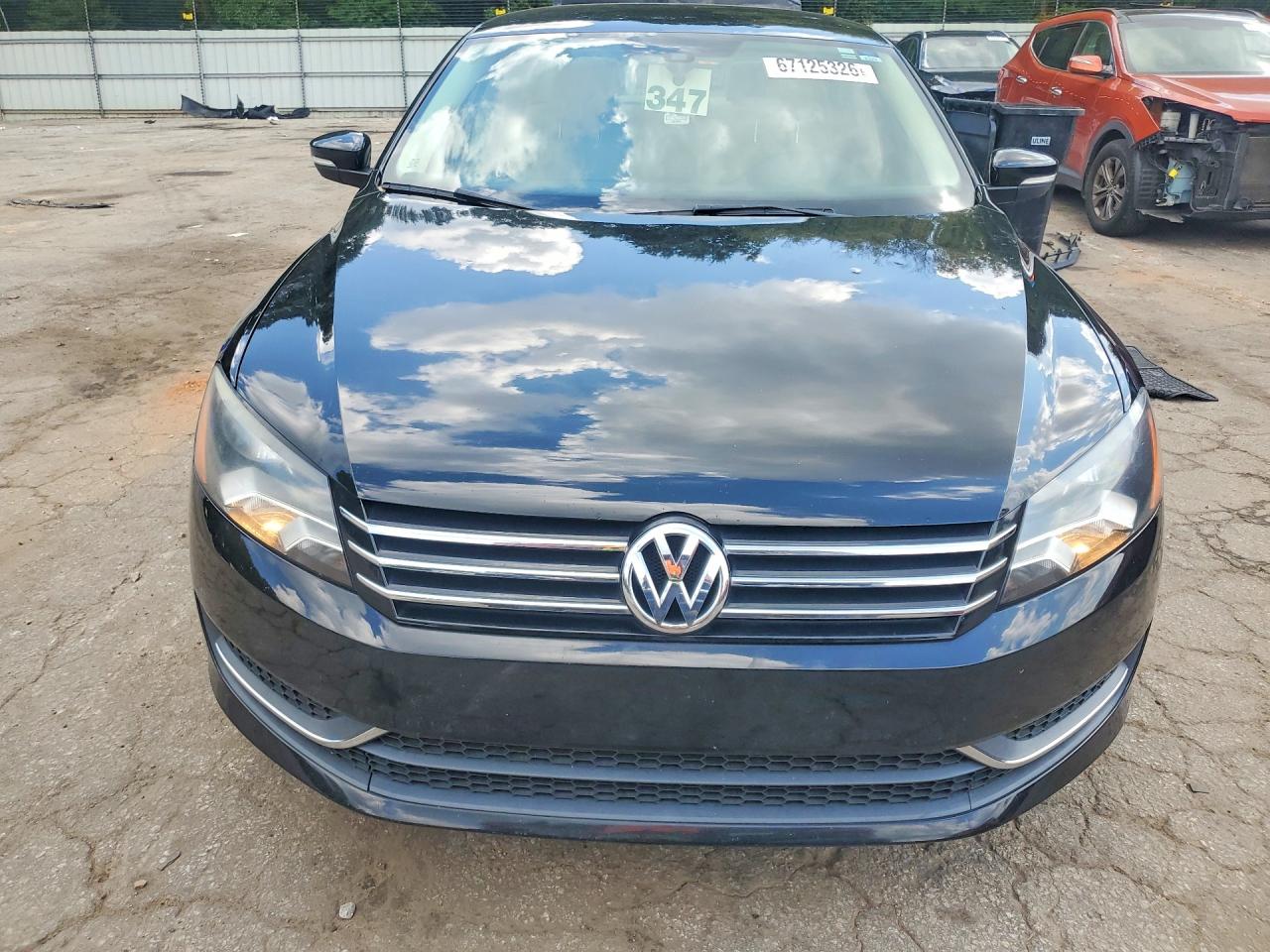 2013 Volkswagen Passat Se Black vin: 1VWBH7A35DC134152
