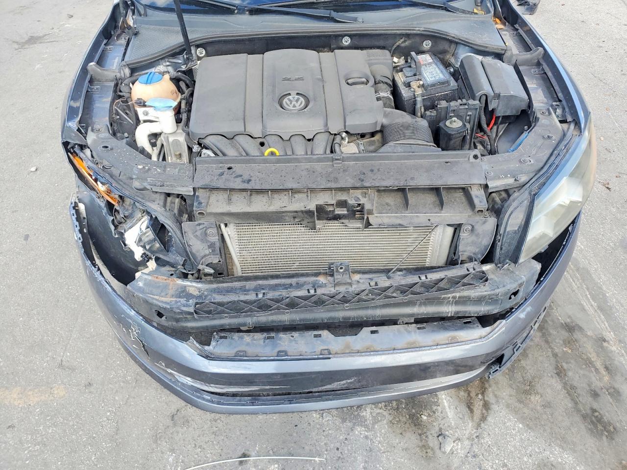 2014 Volkswagen Passat Se Gray vin: 1VWBH7A35EC014188