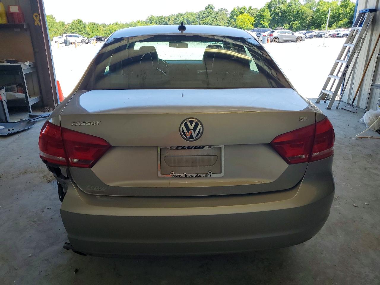 2012 Volkswagen Passat Se Silver vin: 1VWBH7A36CC049366