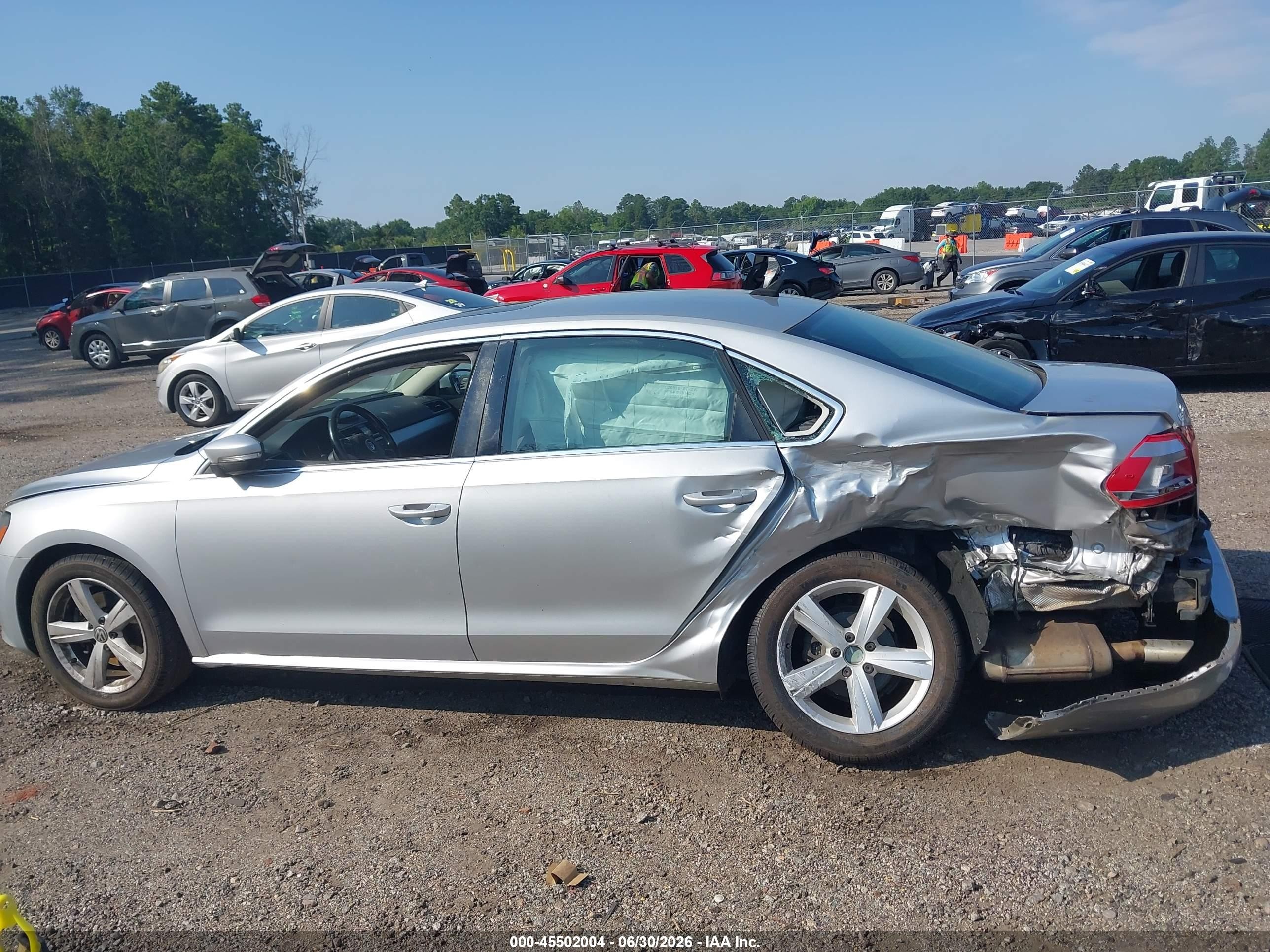 2013 Volkswagen Passat 2.5l Se Серебряный vin: 1VWBH7A36DC005983