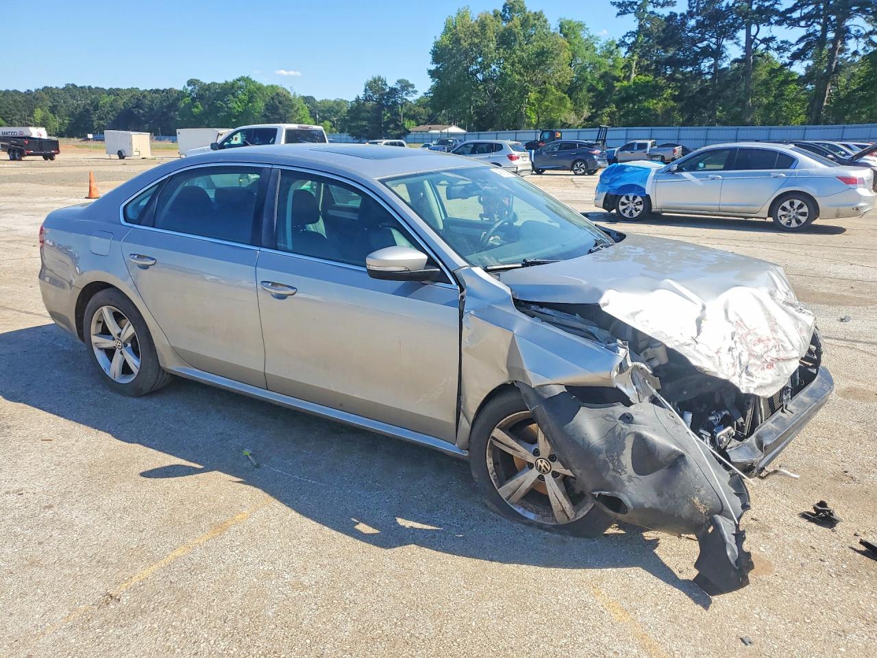 2013 Volkswagen Passat Se Silver vin: 1VWBH7A36DC025263