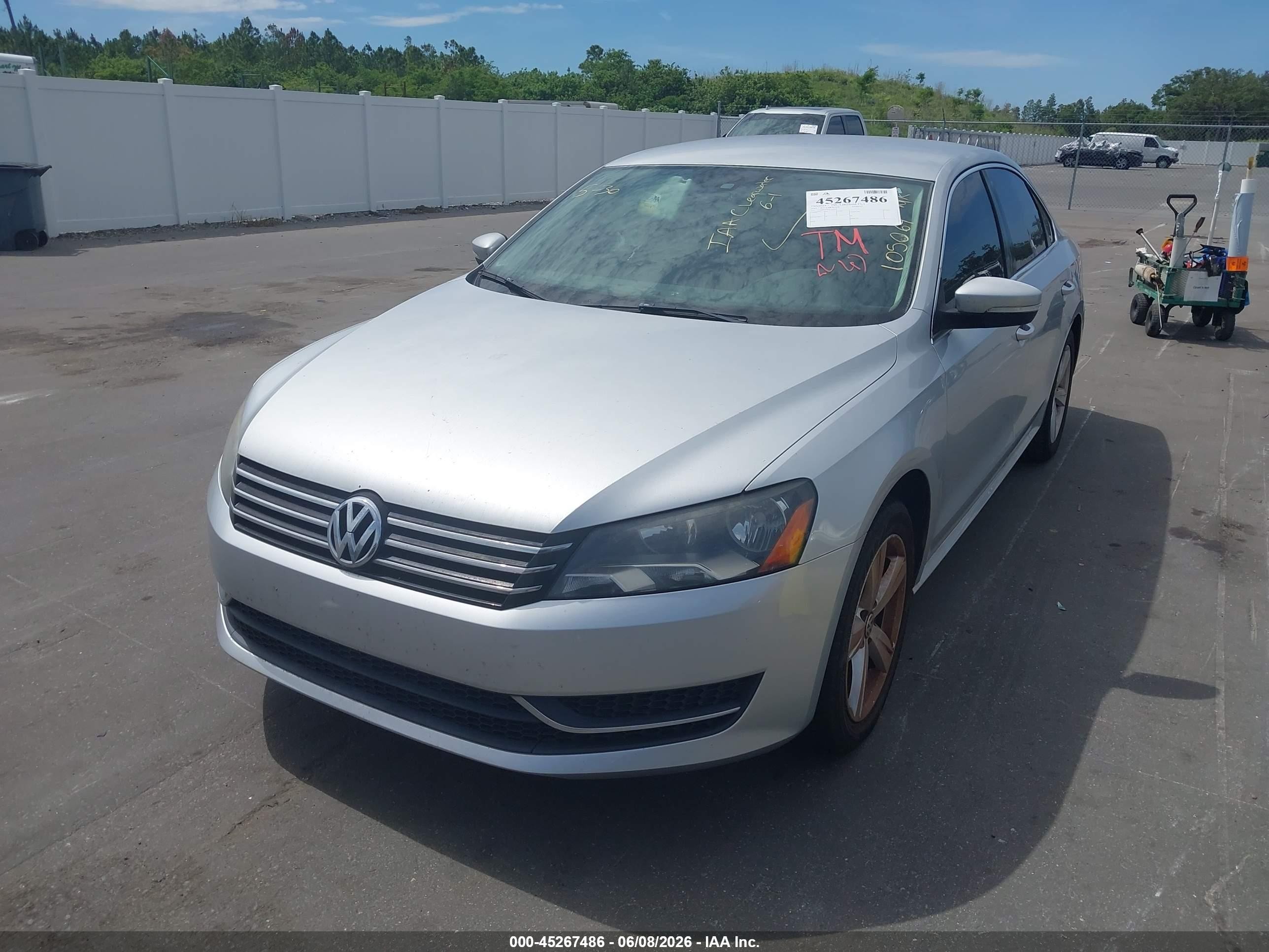 2013 Volkswagen Passat 2.5l Se Silver vin: 1VWBH7A36DC105064