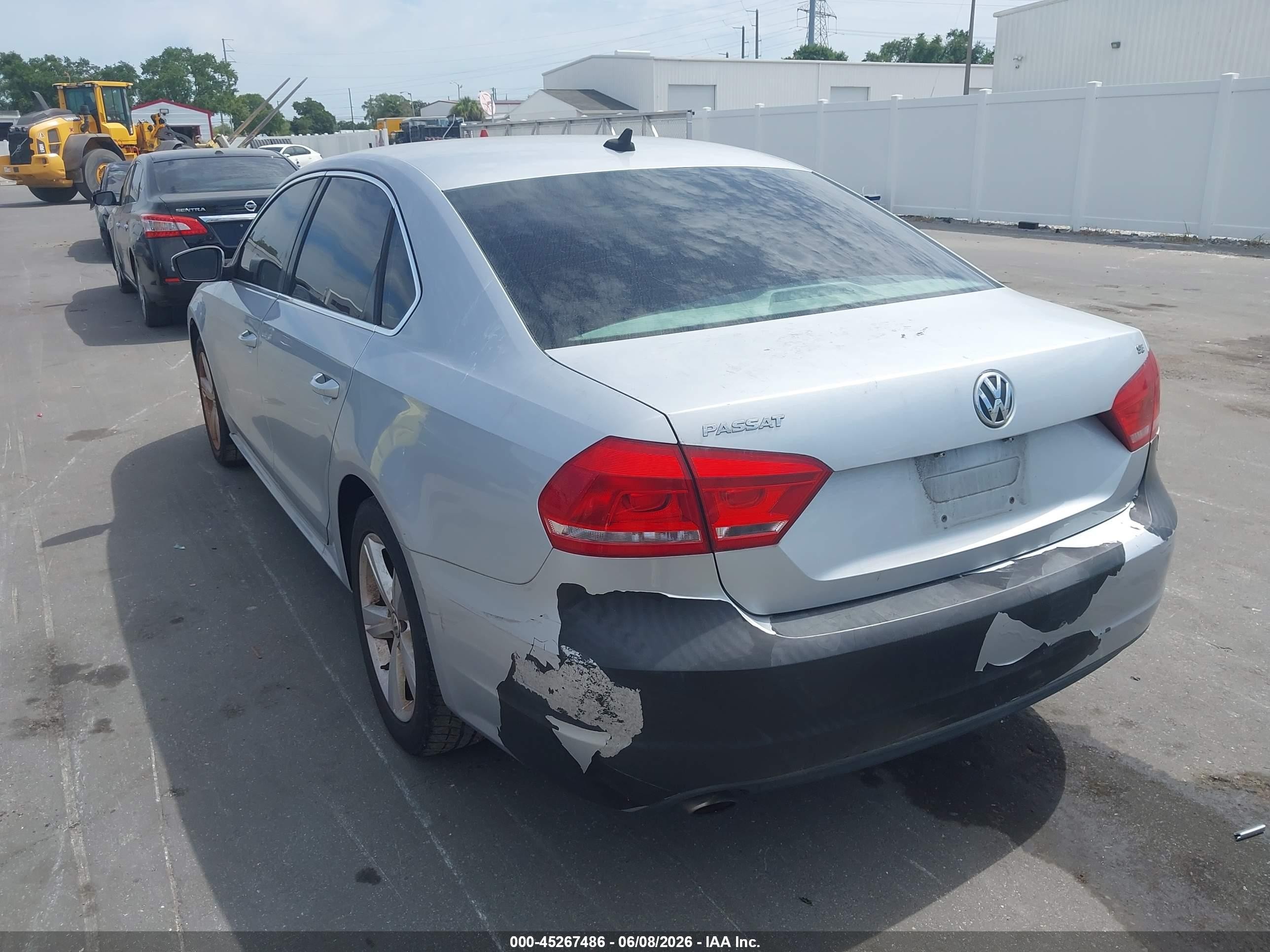2013 Volkswagen Passat 2.5l Se Silver vin: 1VWBH7A36DC105064