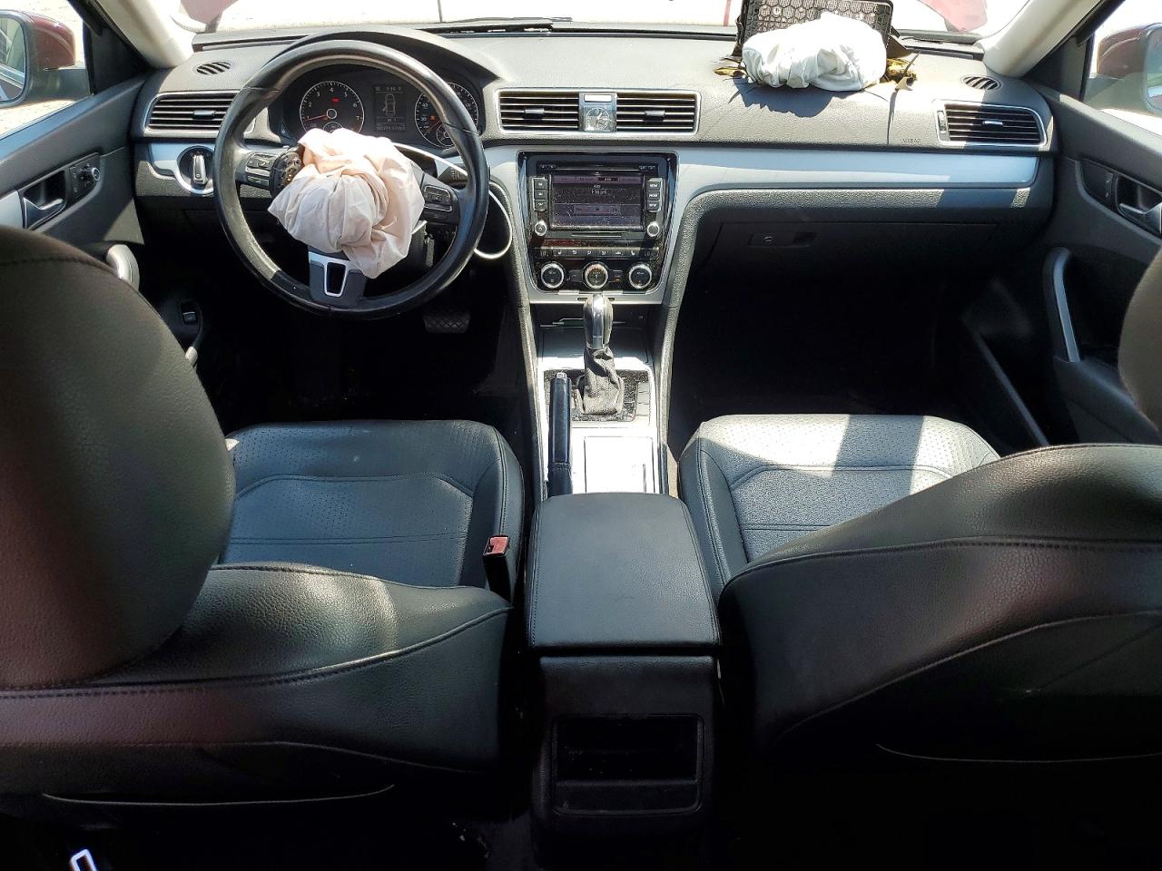2012 Volkswagen Passat Бордовый vin: 1VWBH7A37CC021141