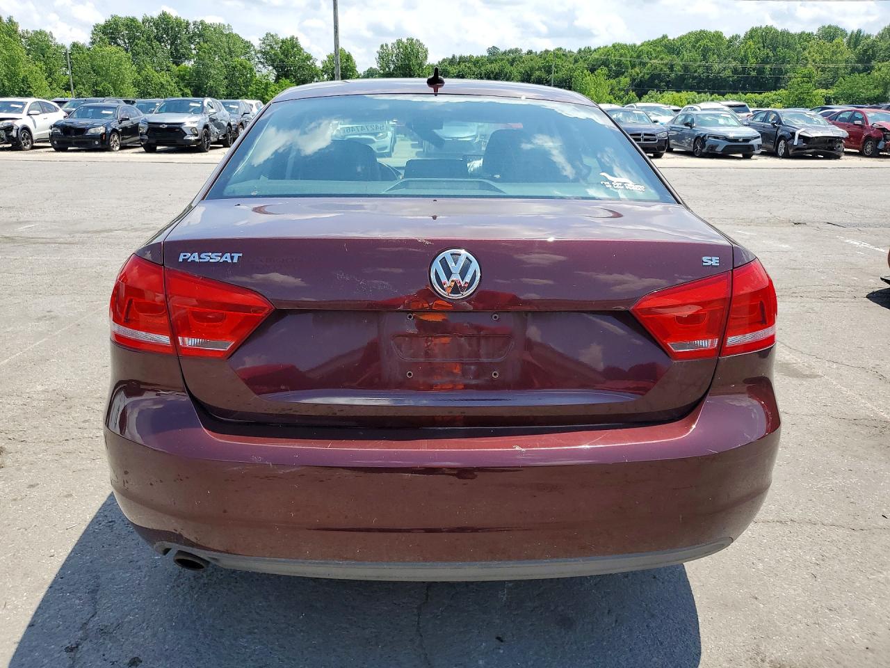 2012 Volkswagen Passat Бордовый vin: 1VWBH7A37CC021141