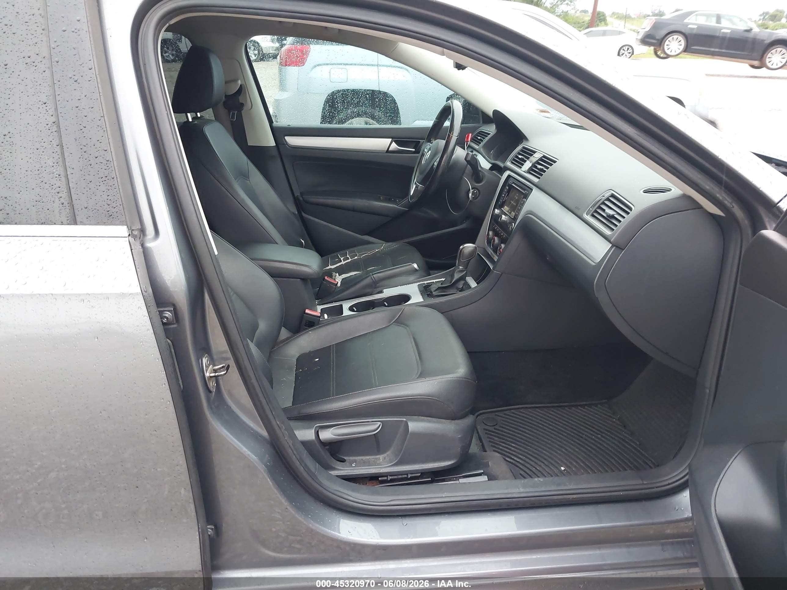 2013 Volkswagen Passat 2.5l Se Gray vin: 1VWBH7A37DC010934