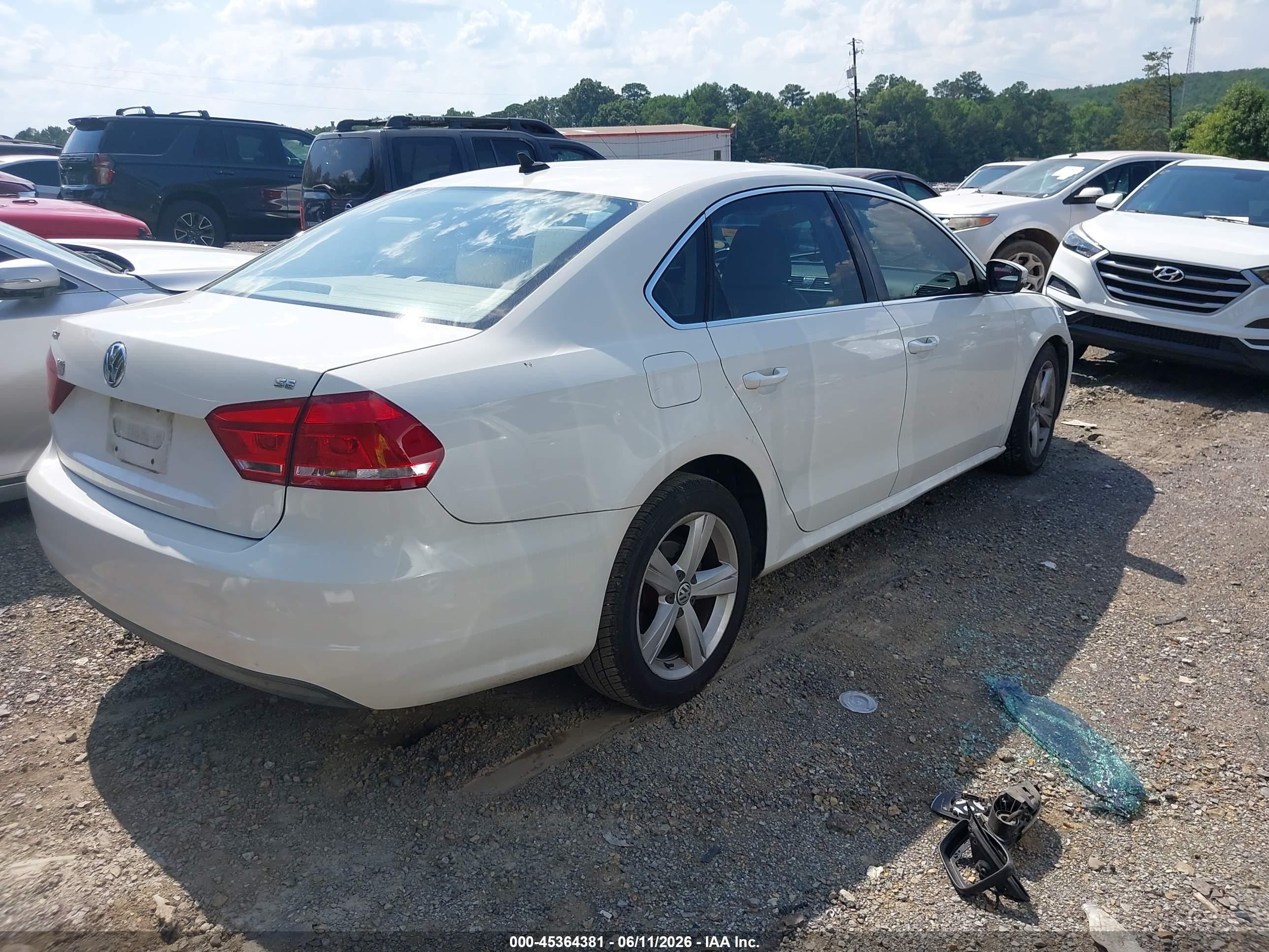 2013 Volkswagen Passat 2.5l Se White vin: 1VWBH7A37DC054867