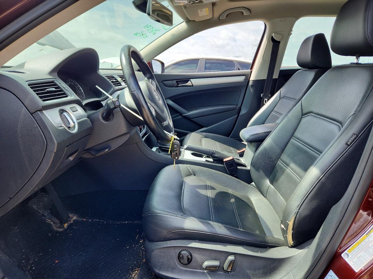 2013 Volkswagen Passat Se Brown vin: 1VWBH7A37DC091126