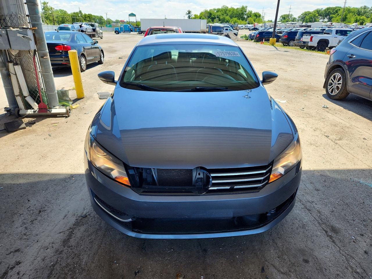 2012 Volkswagen Passat Se Gray vin: 1VWBH7A38CC021813