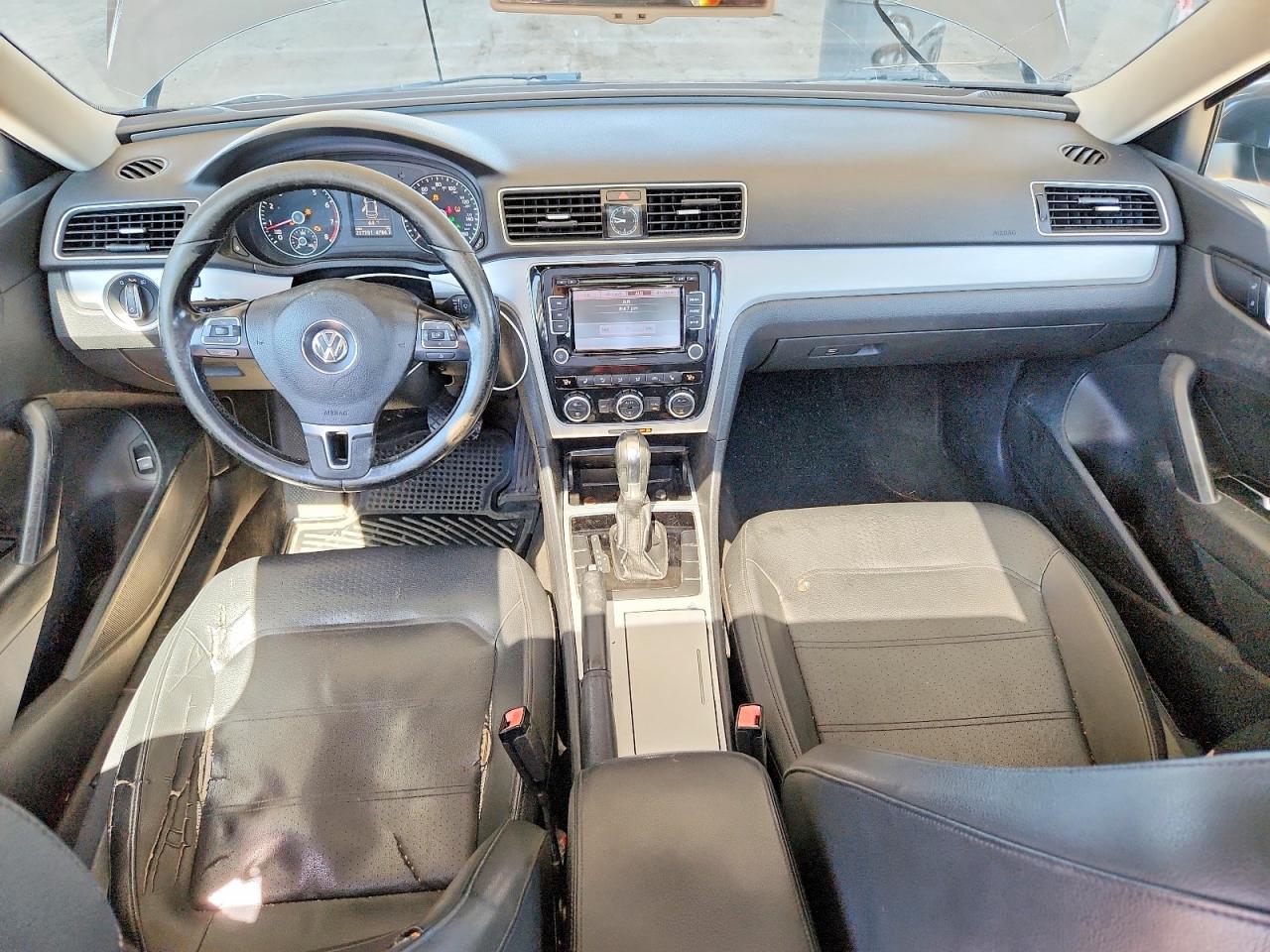 2012 Volkswagen Passat Se Gray vin: 1VWBH7A38CC021813