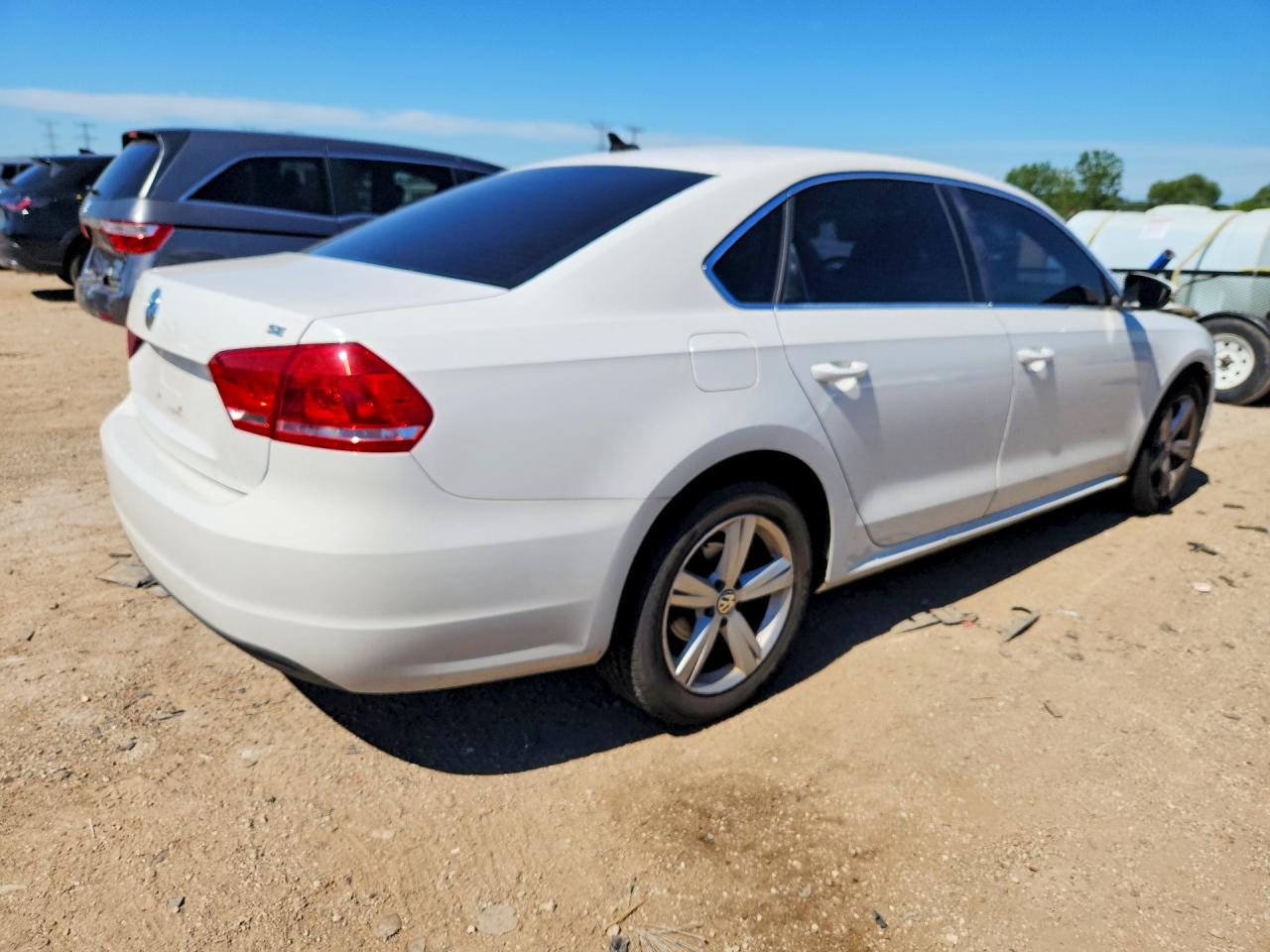 2012 Volkswagen Passat Se White vin: 1VWBH7A38CC088623