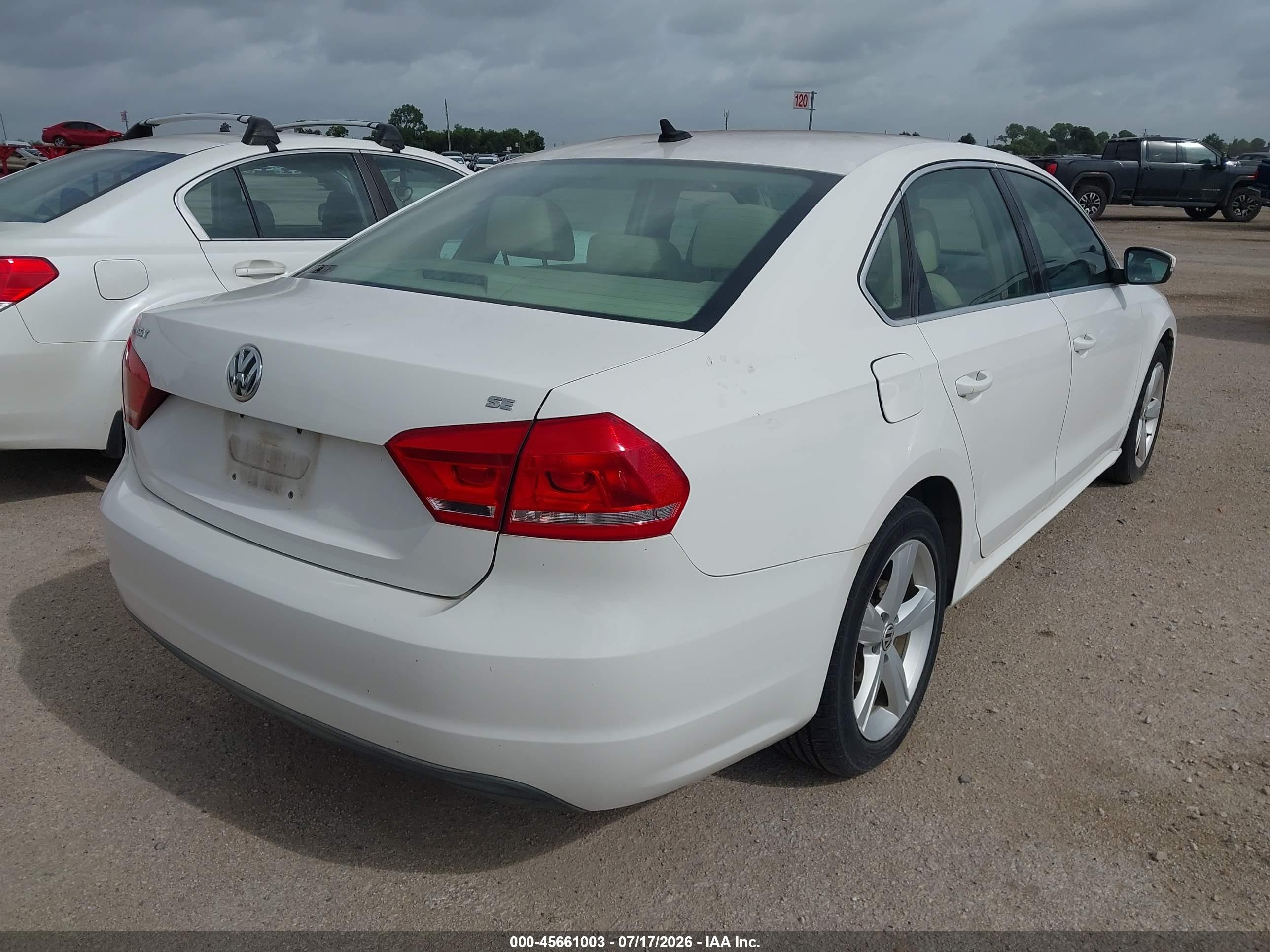2013 Volkswagen Passat 2.5l Se White vin: 1VWBH7A38DC007301
