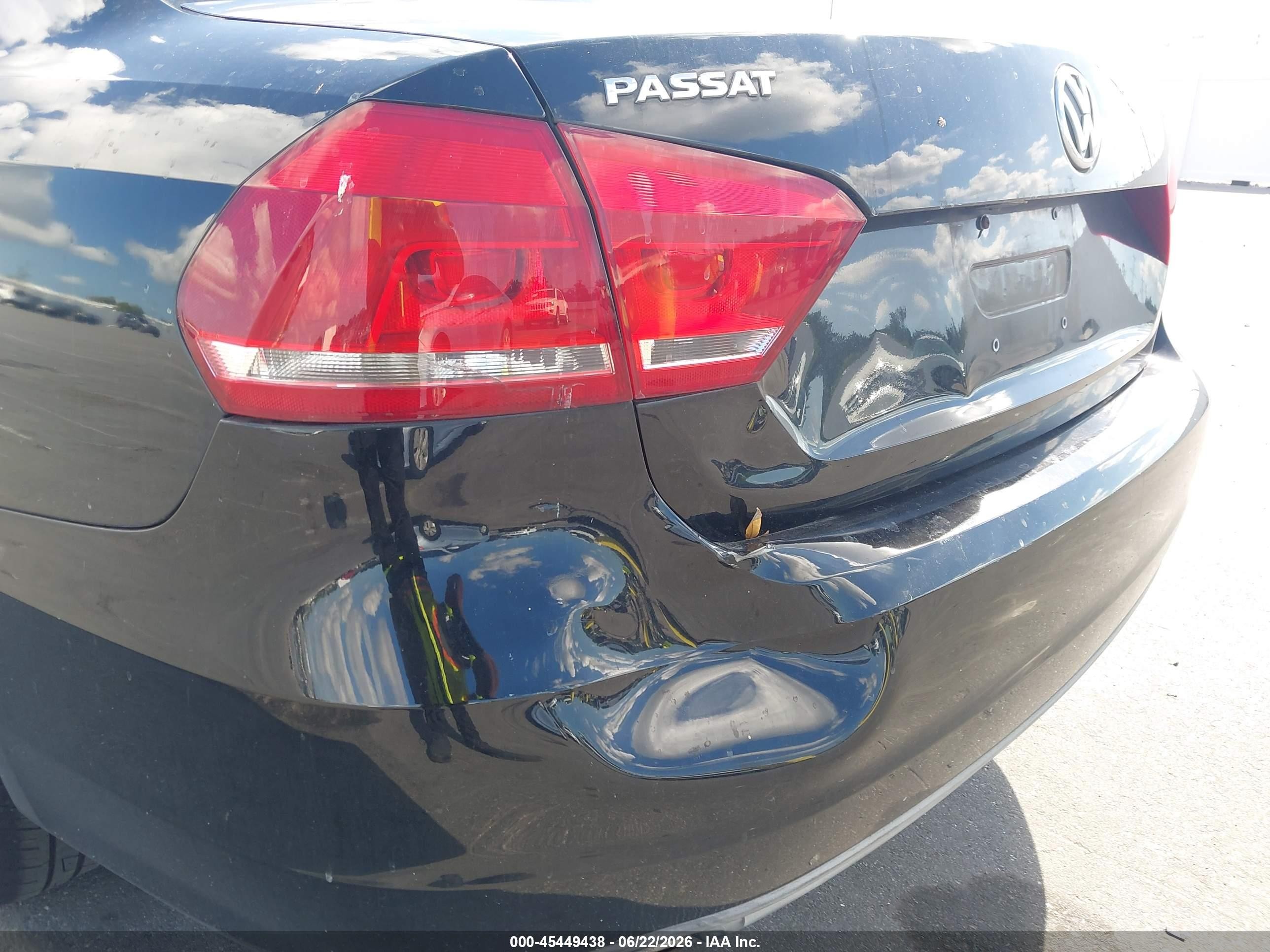 2013 Volkswagen Passat 2.5l Se Black vin: 1VWBH7A38DC026012