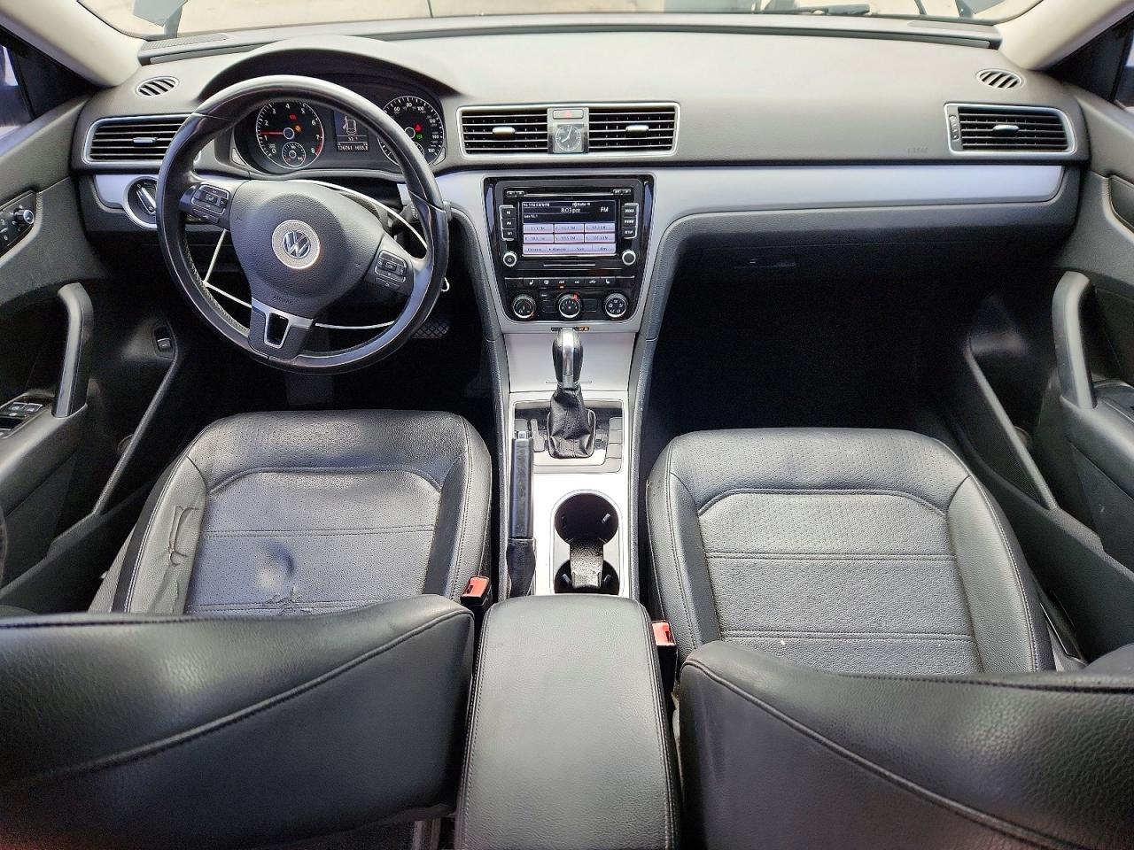 2013 Volkswagen Passat Se Черный vin: 1VWBH7A38DC064369