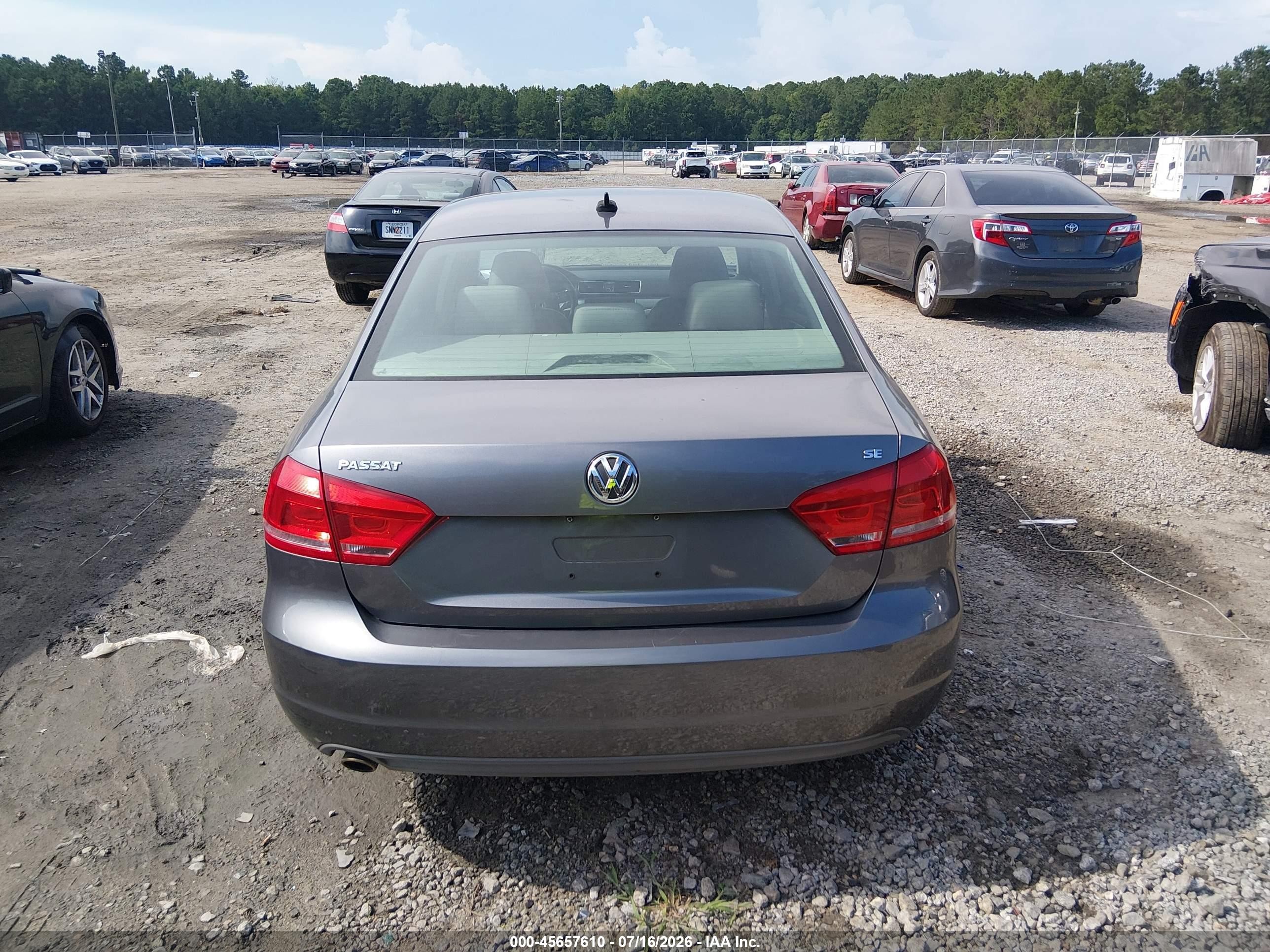 2012 Volkswagen Passat 2.5l Se Gray vin: 1VWBH7A39CC013638