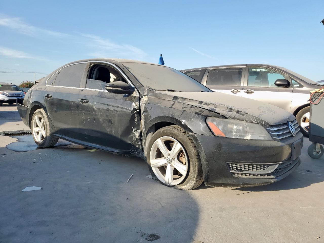 2012 Volkswagen Passat Se Black vin: 1VWBH7A39CC030648