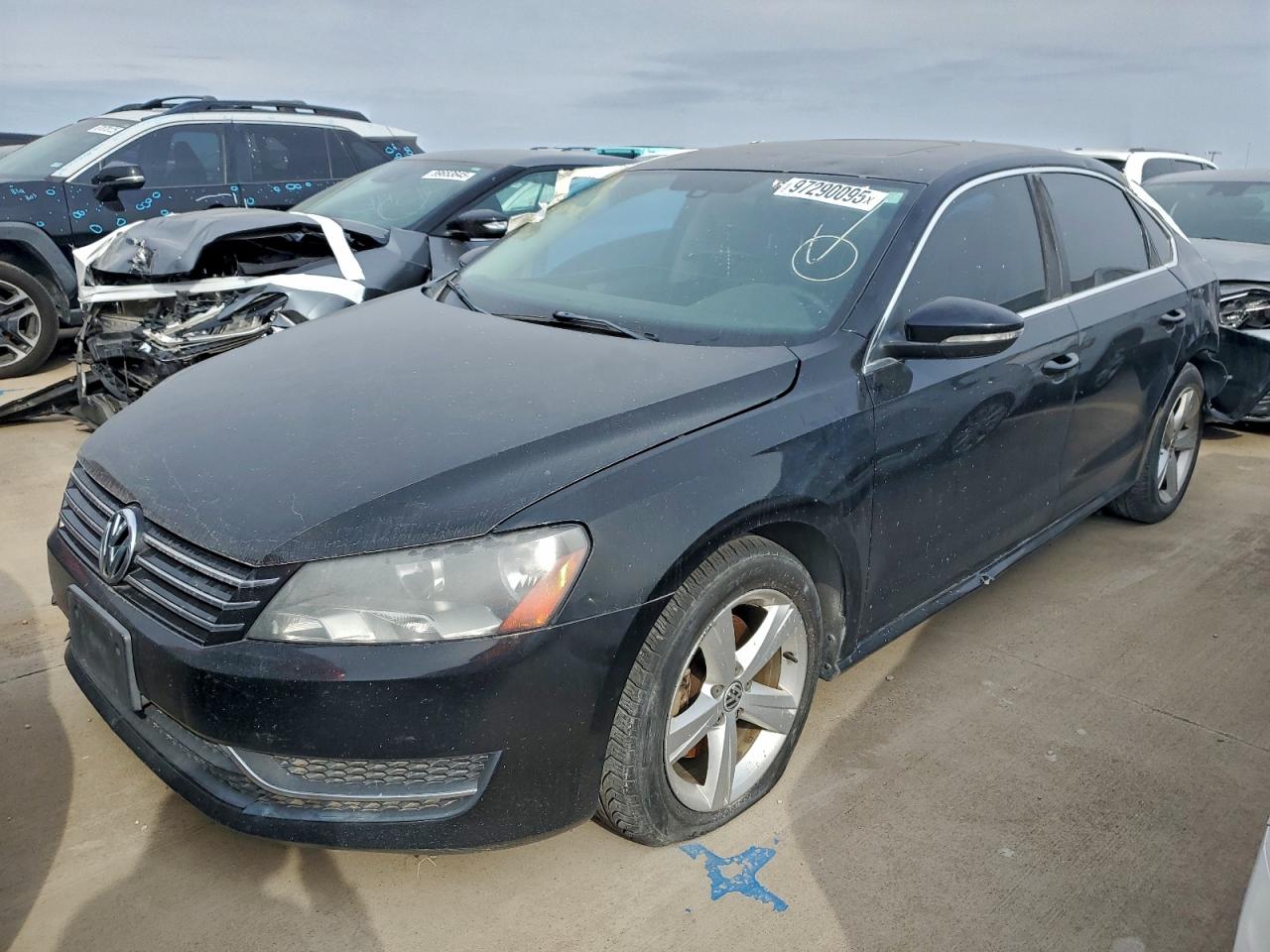2012 Volkswagen Passat Se Black vin: 1VWBH7A39CC030648