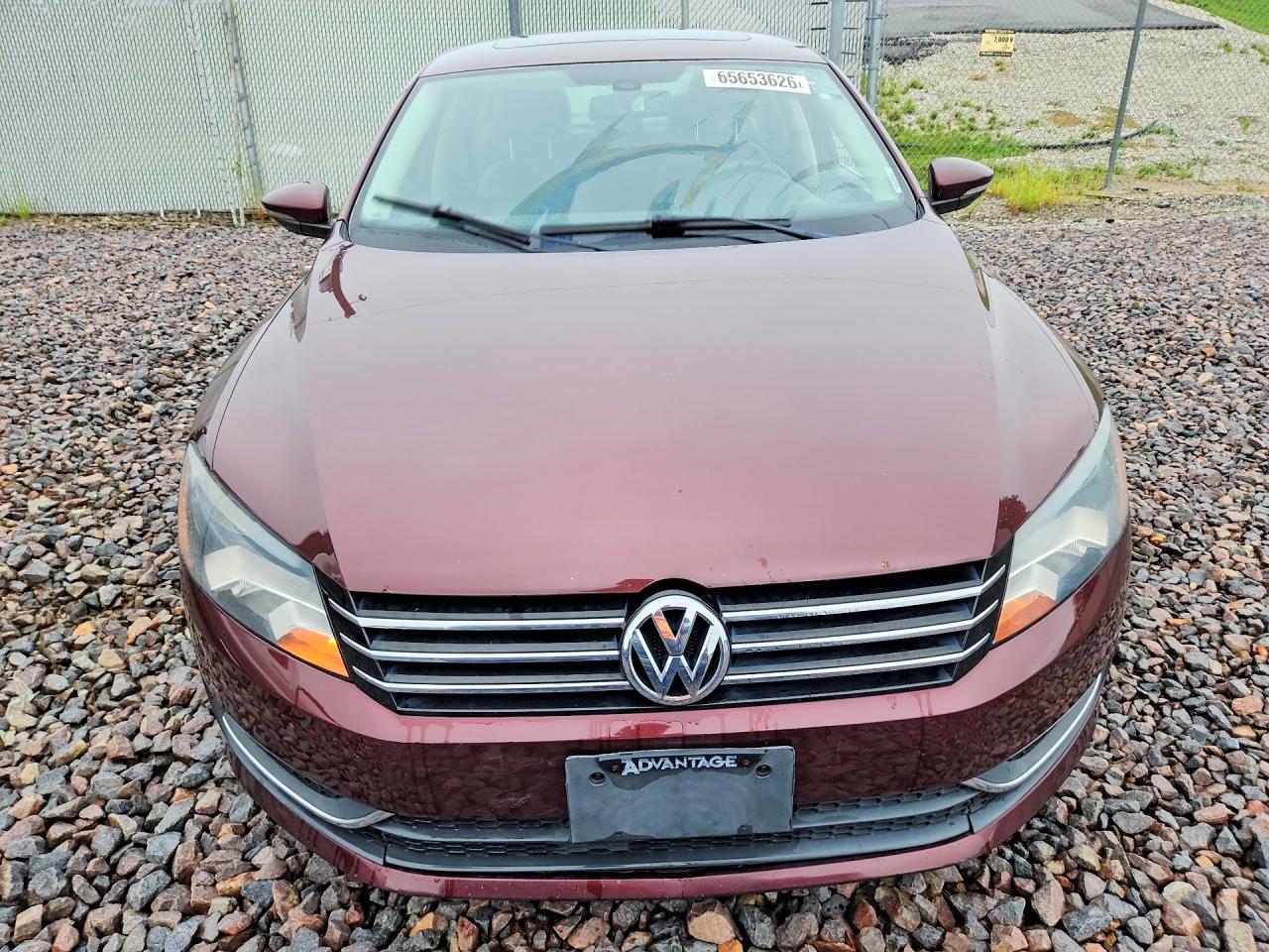 2012 Volkswagen Passat Se Burgundy vin: 1VWBH7A39CC051368