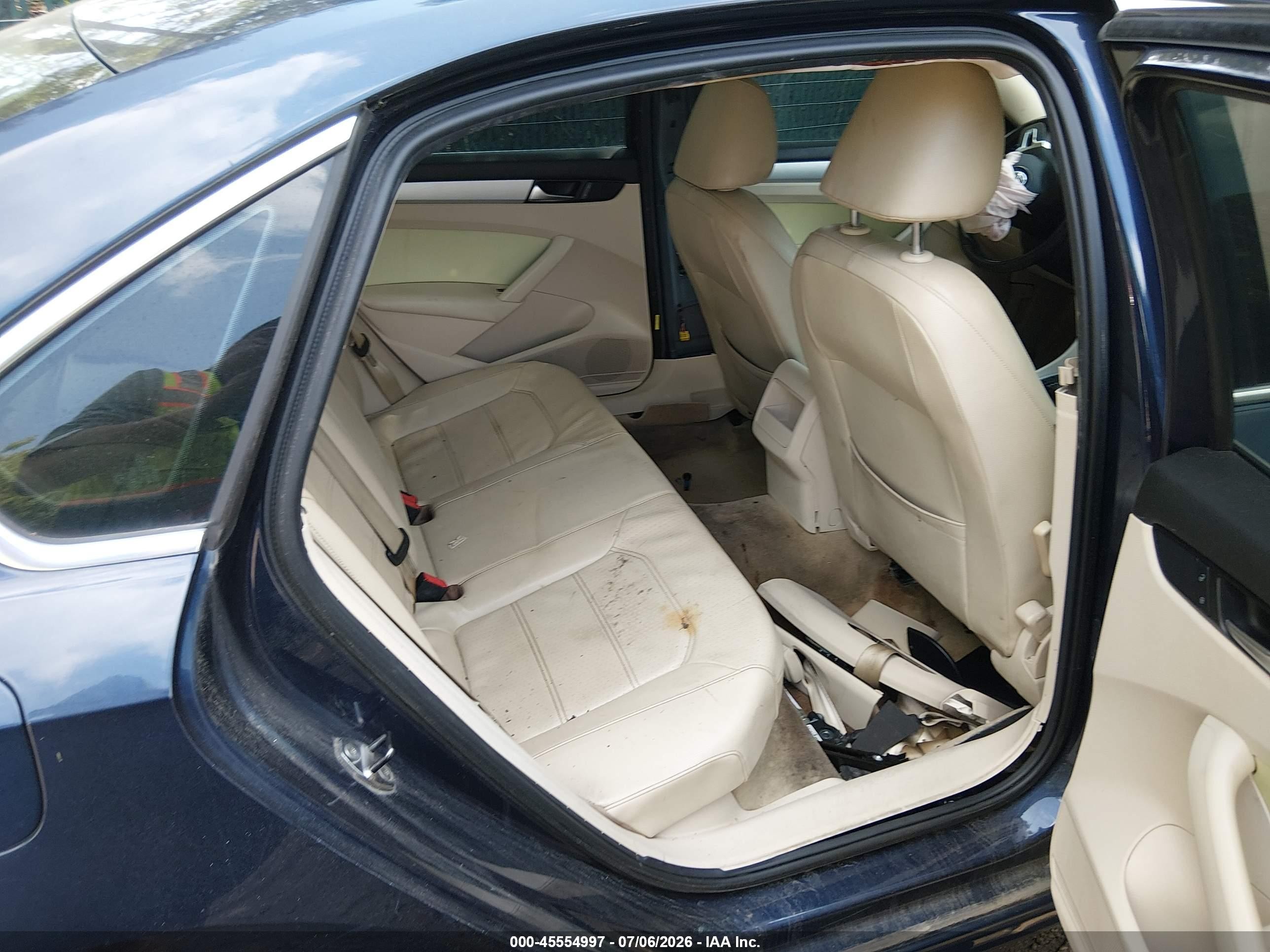 2012 Volkswagen Passat 2.5l Se Blue vin: 1VWBH7A39CC066212