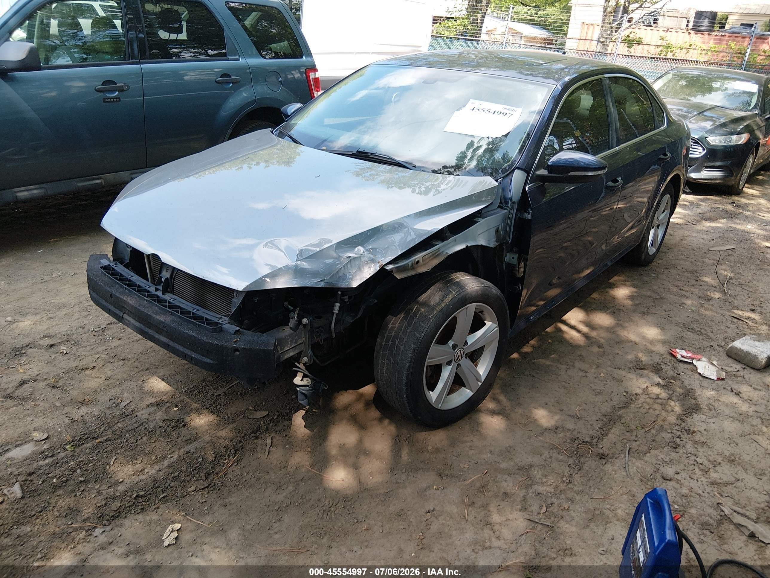 2012 Volkswagen Passat 2.5l Se Blue vin: 1VWBH7A39CC066212