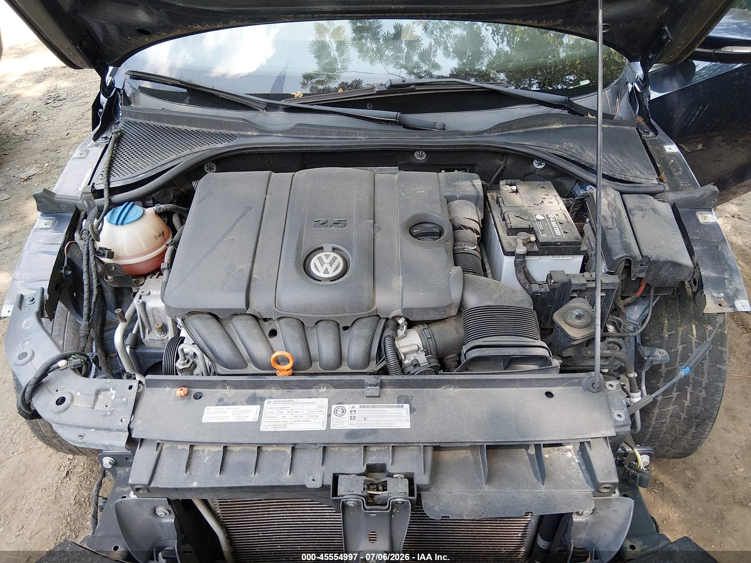 2012 Volkswagen Passat 2.5l Se Blue vin: 1VWBH7A39CC066212