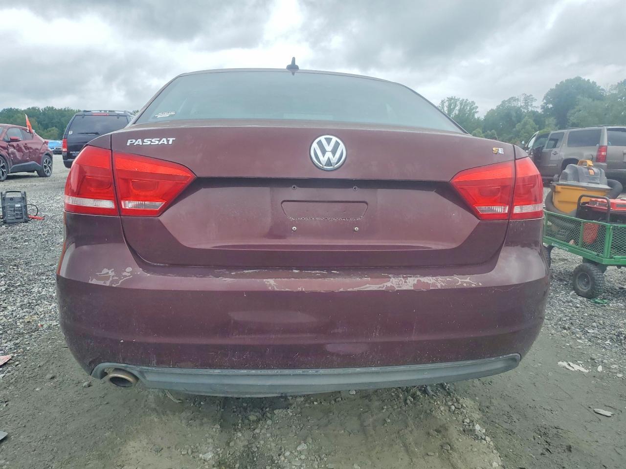 2012 Volkswagen Passat Burgundy vin: 1VWBH7A39CC076819