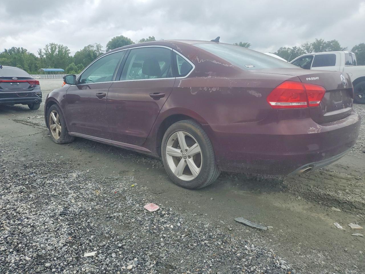 2012 Volkswagen Passat Burgundy vin: 1VWBH7A39CC076819