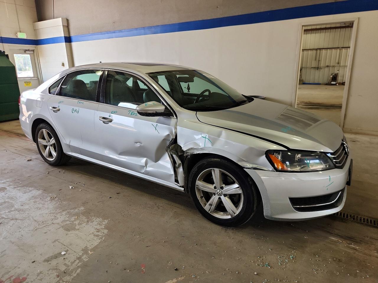2012 Volkswagen Passat Se Silver vin: 1VWBH7A39CC081132