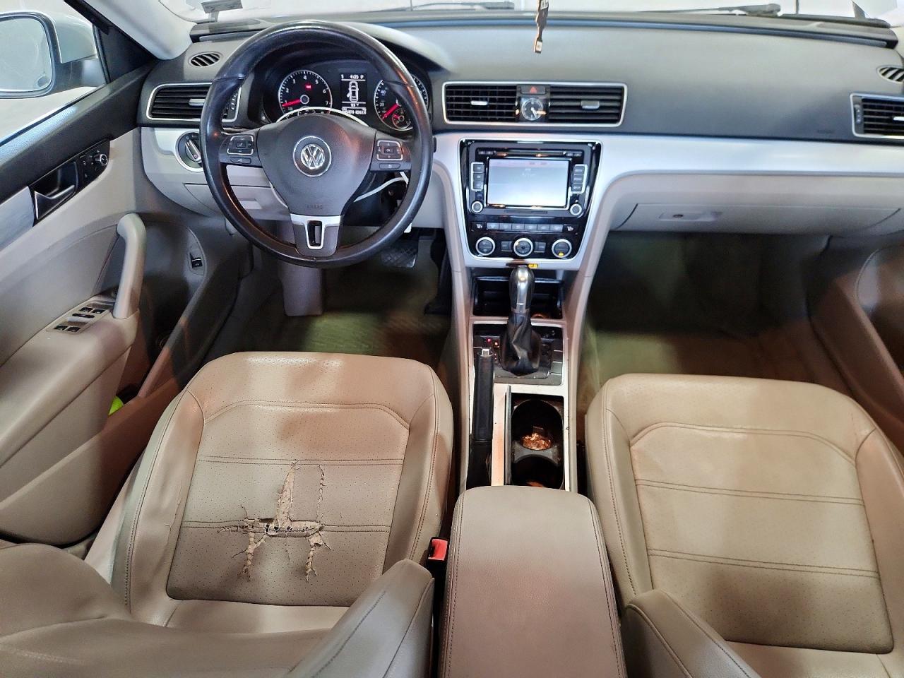2012 Volkswagen Passat Se Silver vin: 1VWBH7A39CC081132