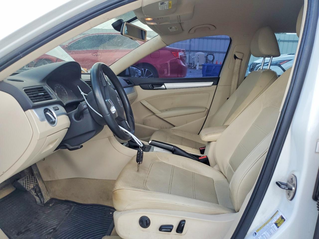 2012 Volkswagen Passat Se White vin: 1VWBH7A39CC087383