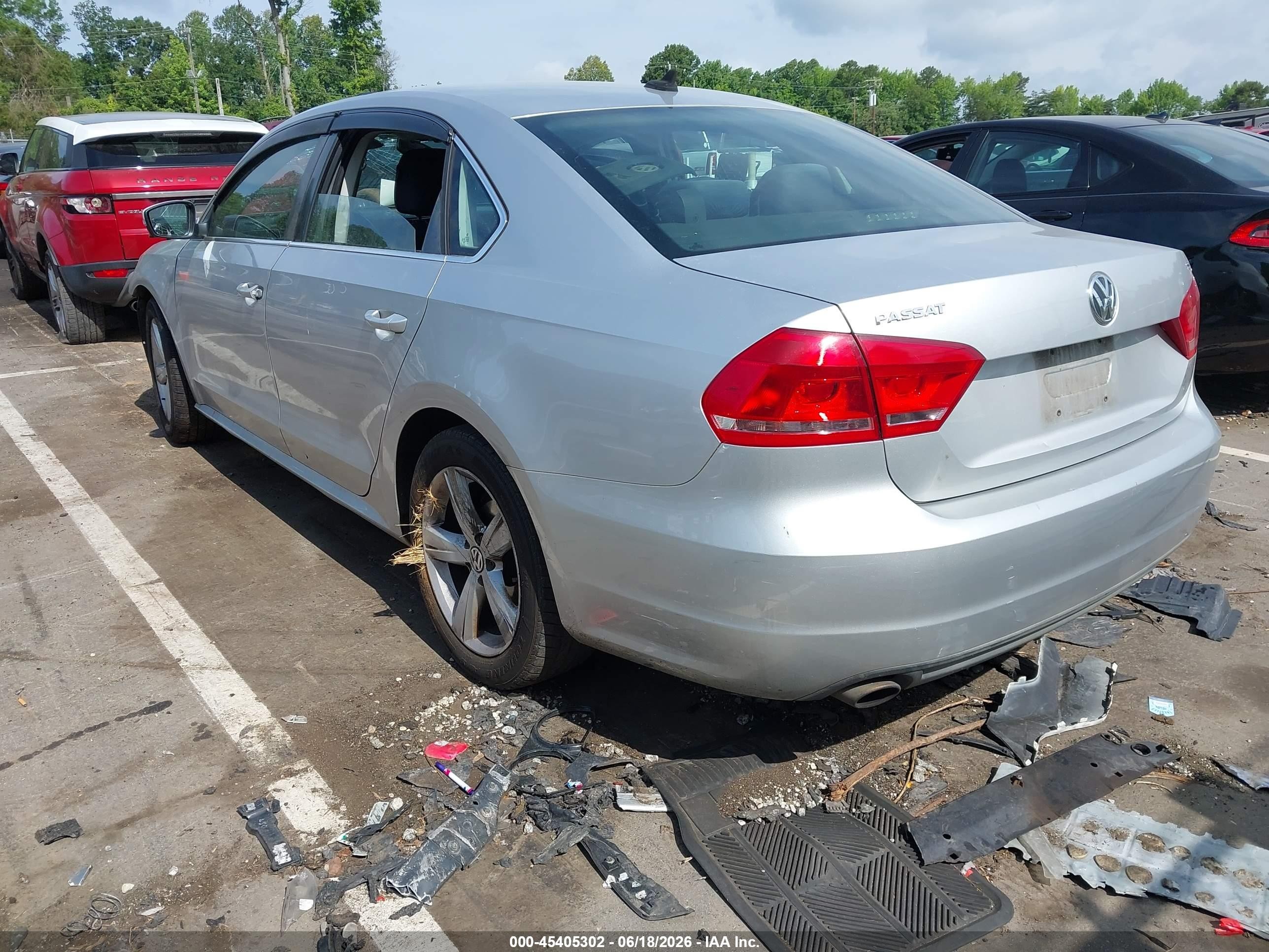 2012 Volkswagen Passat 2.5l Se Silver vin: 1VWBH7A39CC104313
