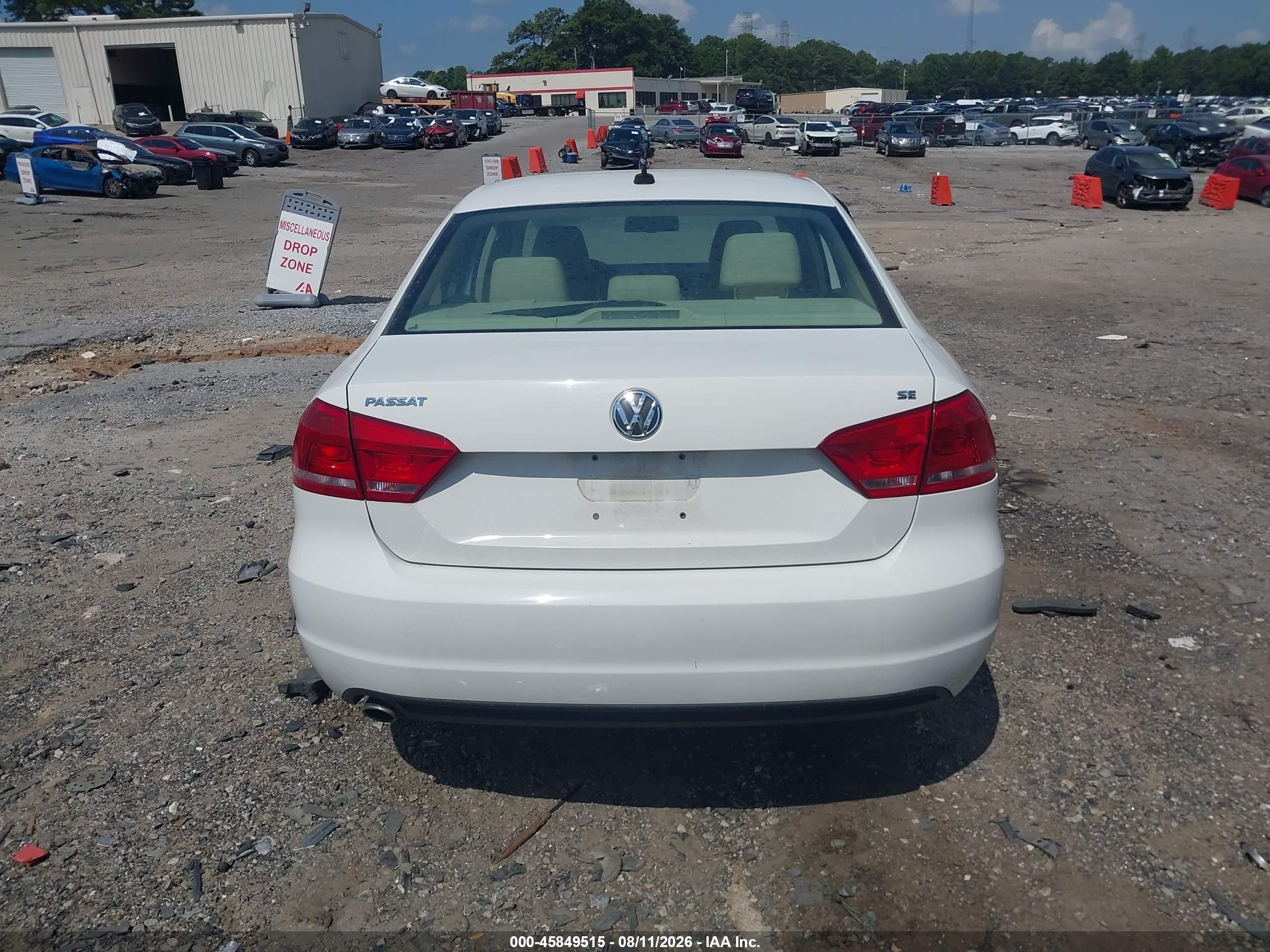 2013 Volkswagen Passat 2.5l Se White vin: 1VWBH7A39DC077261
