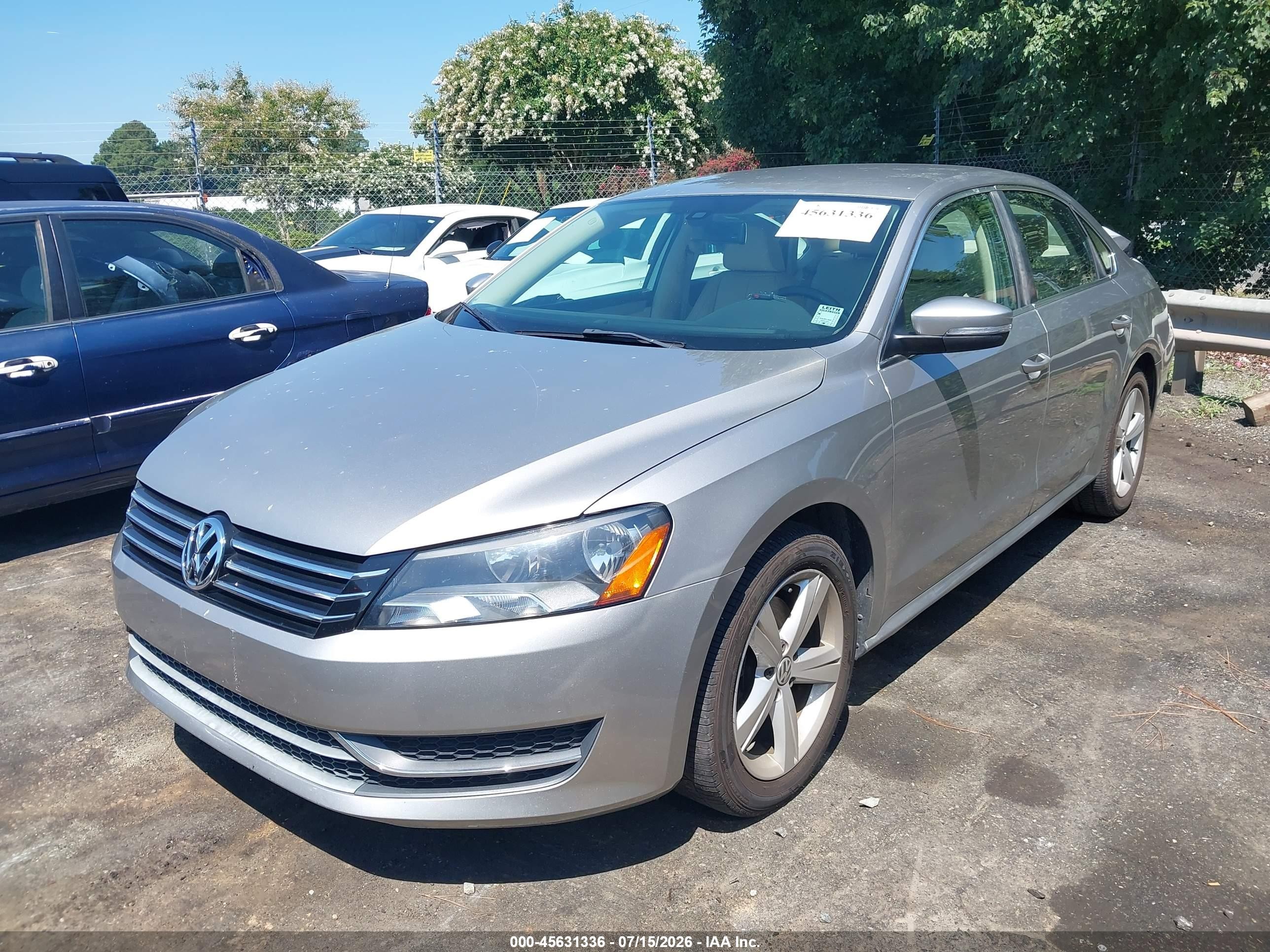 2013 Volkswagen Passat 2.5l Se Silver vin: 1VWBH7A39DC084842