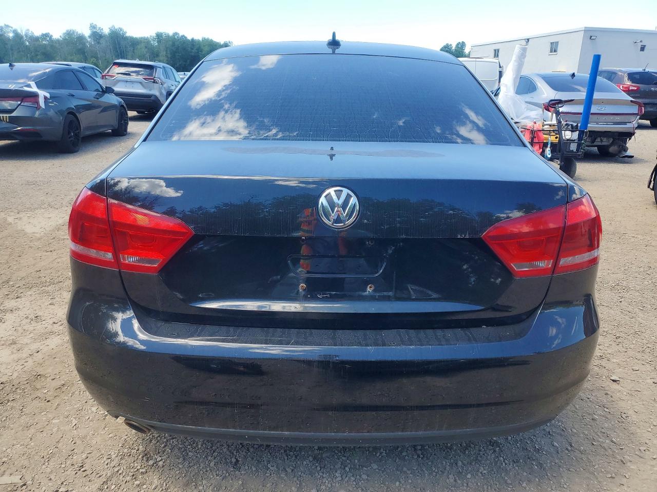 2014 Volkswagen Passat Se Черный vin: 1VWBH7A39EC000889