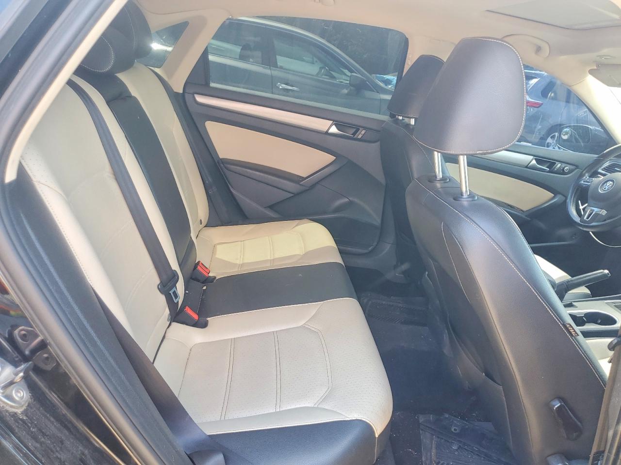 2014 Volkswagen Passat Se Черный vin: 1VWBH7A39EC000889