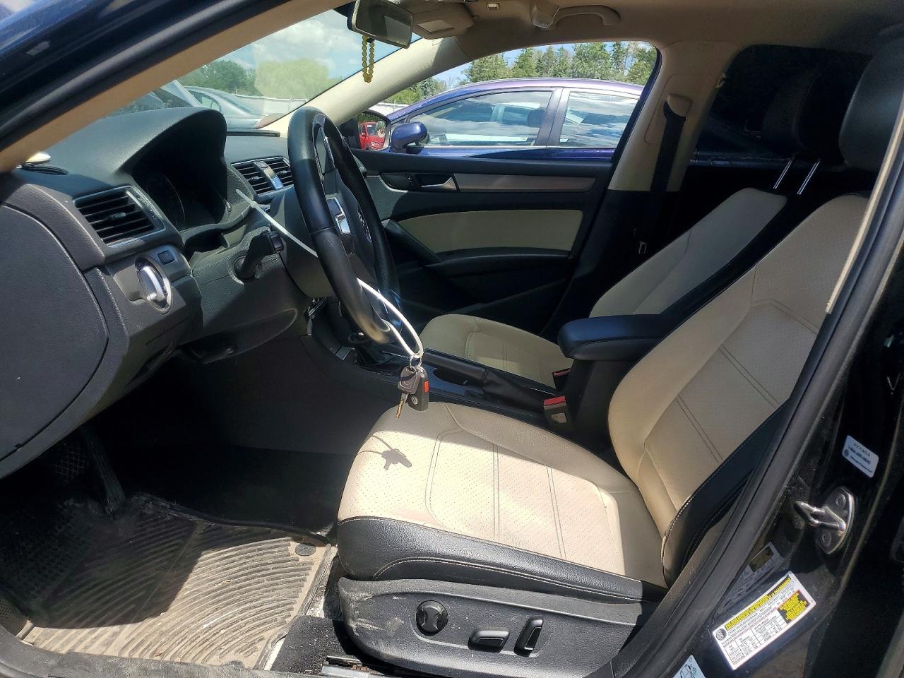 2014 Volkswagen Passat Se Черный vin: 1VWBH7A39EC000889