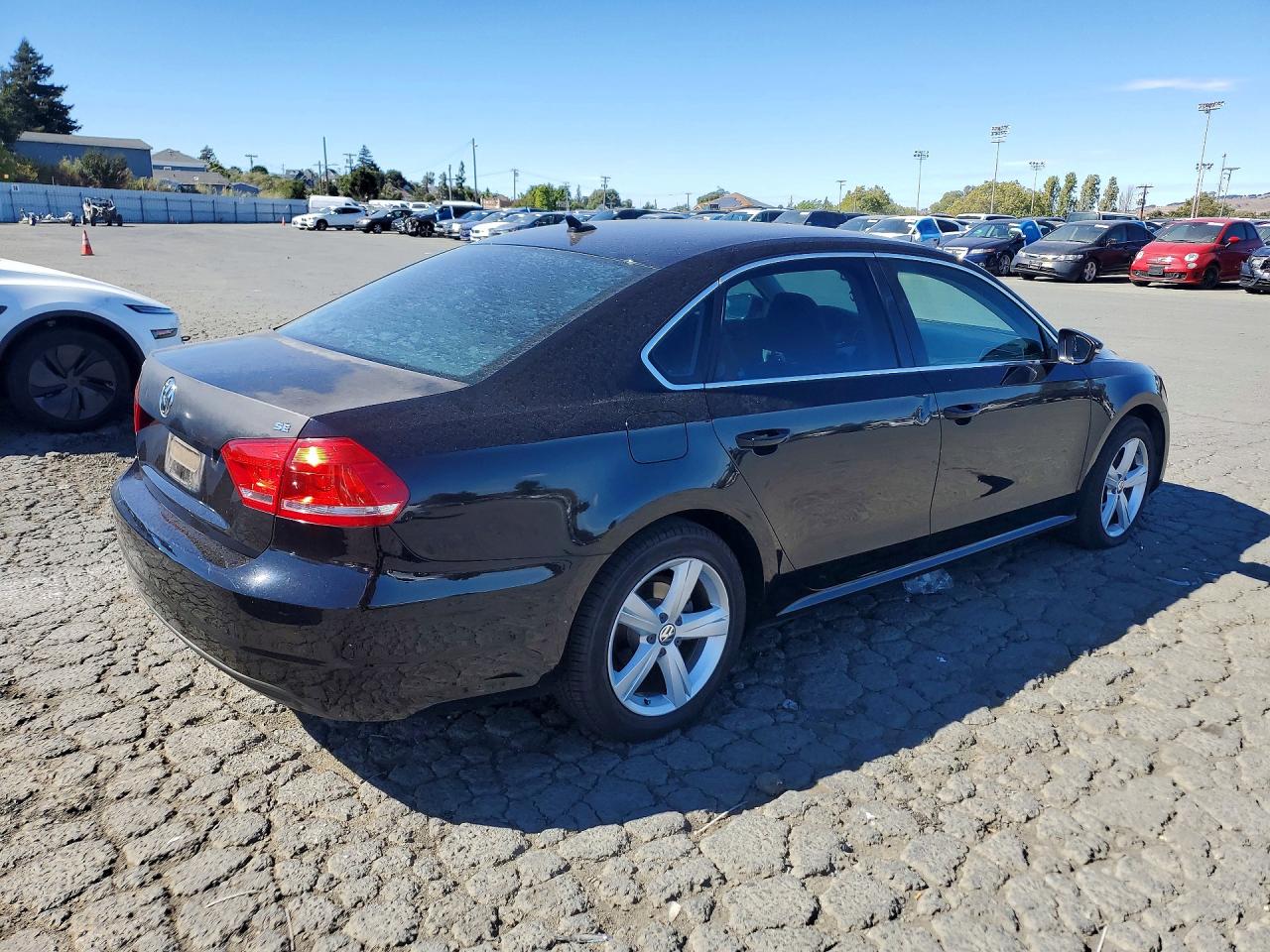 2012 Volkswagen Passat Se Black vin: 1VWBH7A3XCC081866