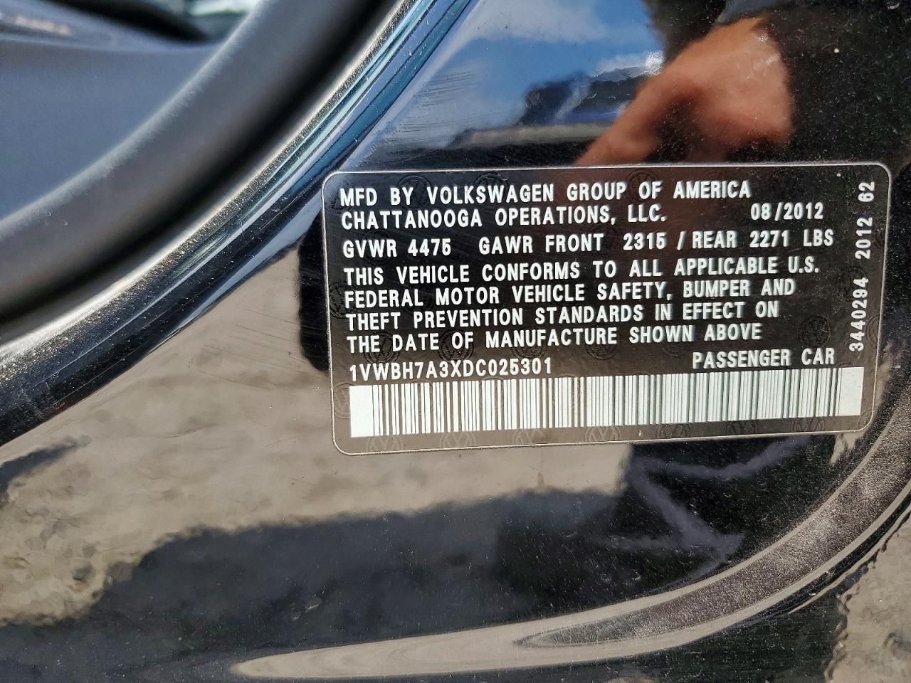 2013 Volkswagen Passat Se Black vin: 1VWBH7A3XDC025301