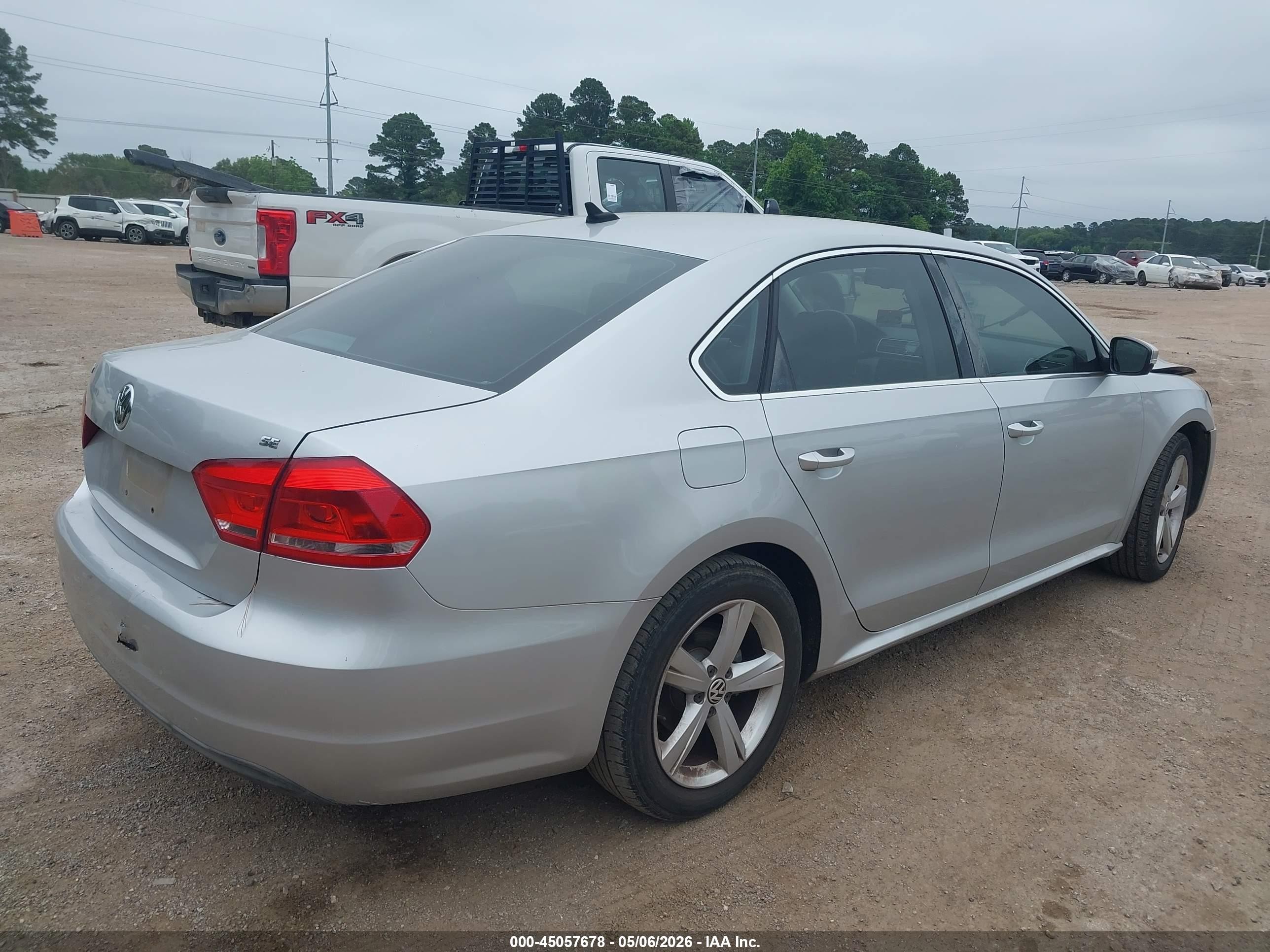2013 Volkswagen Passat 2.5l Se Gray vin: 1VWBH7A3XDC027601