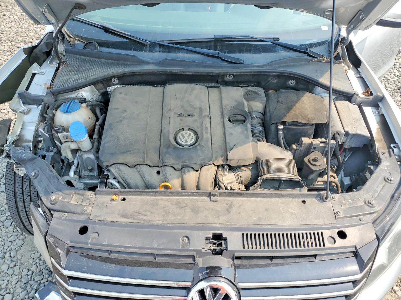 2013 Volkswagen Passat Se Silver vin: 1VWBH7A3XDC060100