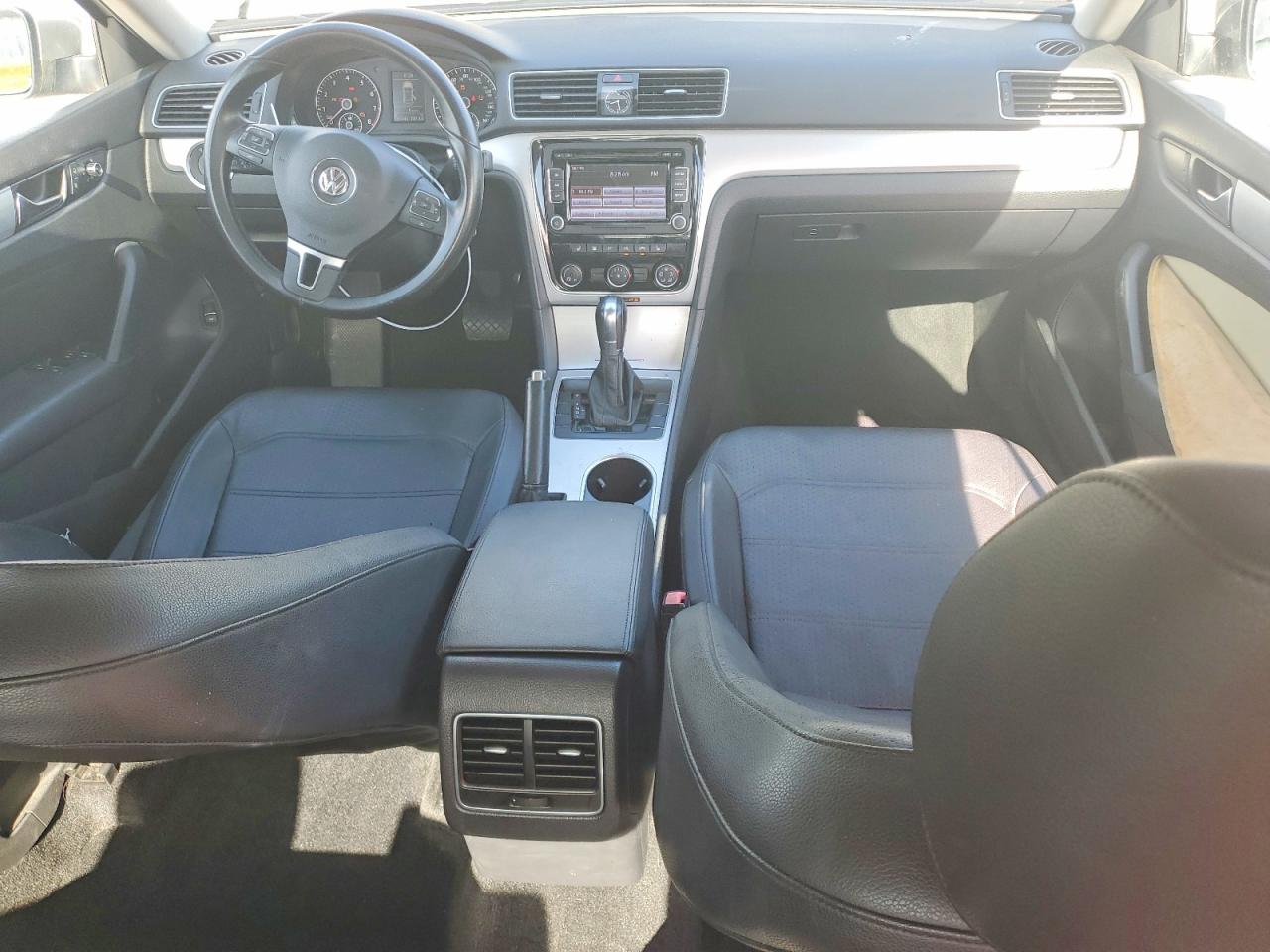 2013 Volkswagen Passat Se Silver vin: 1VWBH7A3XDC102555