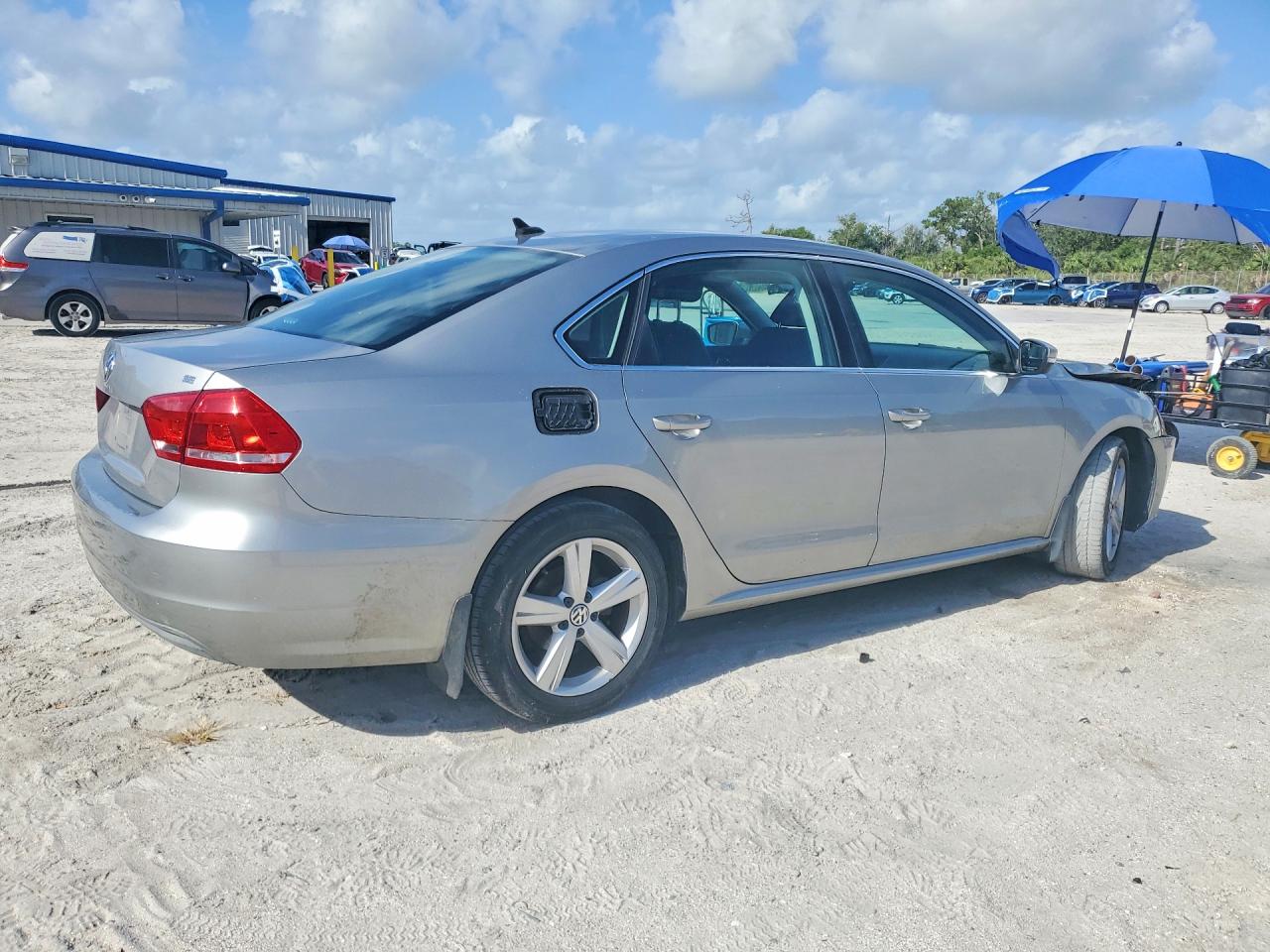 2013 Volkswagen Passat Se Silver vin: 1VWBH7A3XDC102555