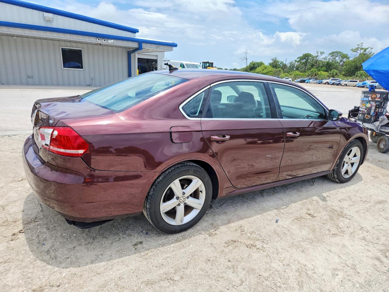 2013 Volkswagen Passat Se Burgundy vin: 1VWBH7A3XDC104158