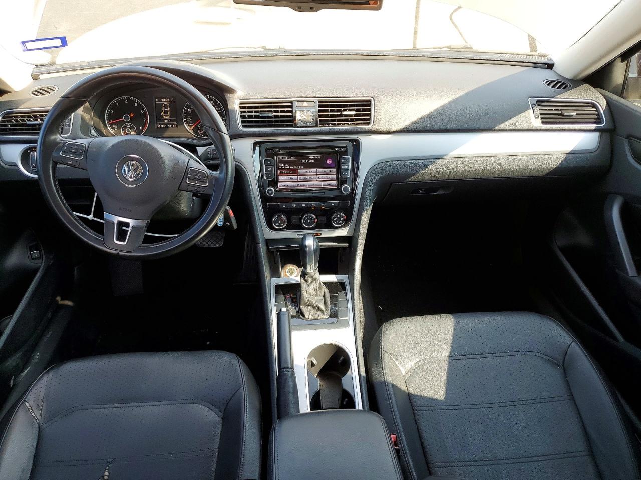 2013 Volkswagen Passat Se Black vin: 1VWBH7A3XDC131697
