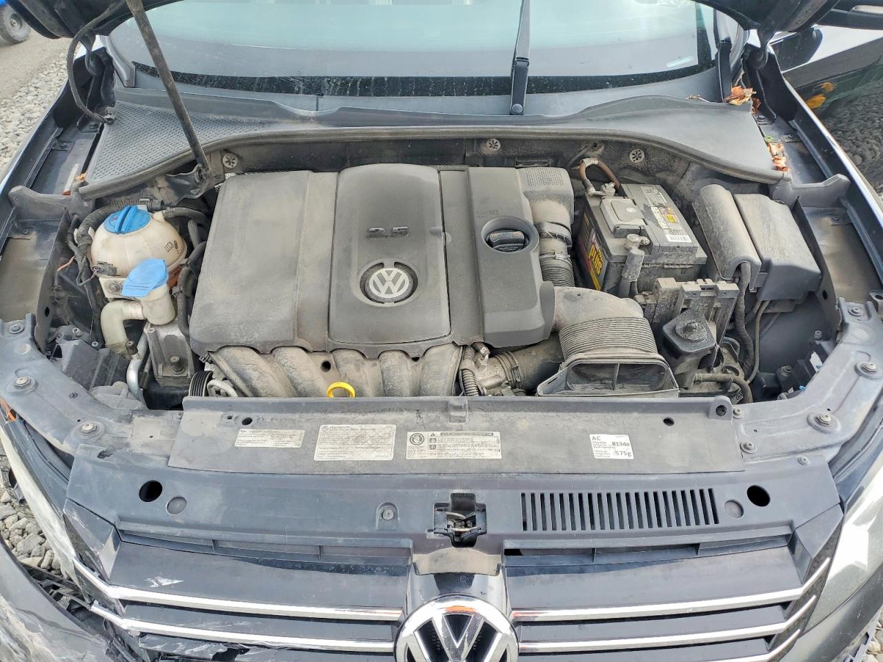 2014 Volkswagen Passat Se Black vin: 1VWBH7A3XEC002490