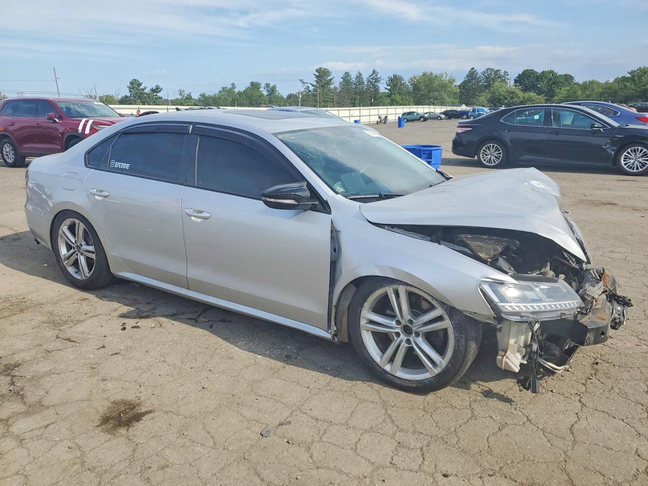 2012 Volkswagen Passat Se Silver vin: 1VWBM7A32CC024248