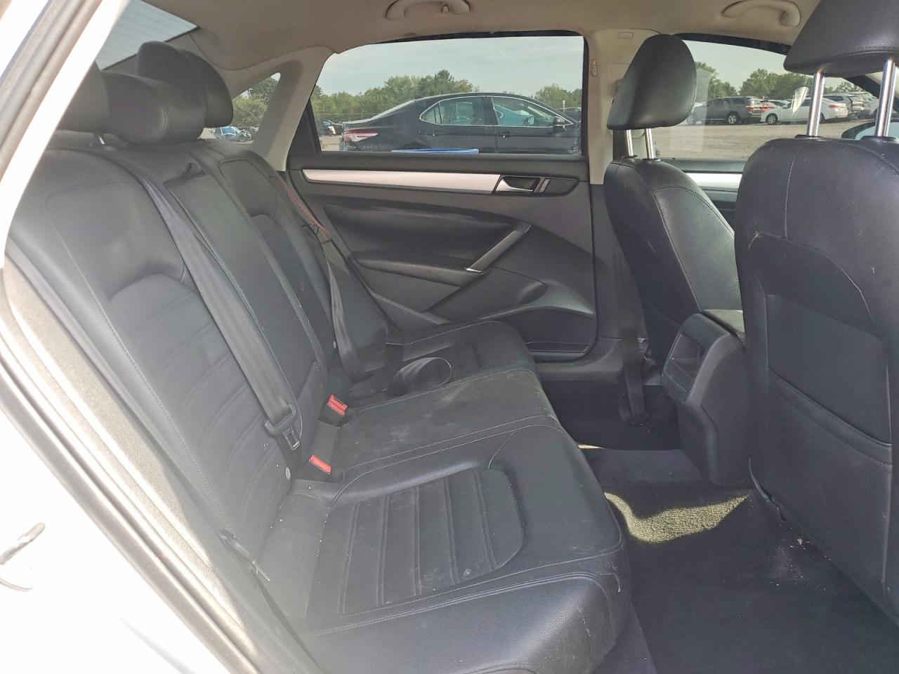 2012 Volkswagen Passat Se Silver vin: 1VWBM7A32CC024248